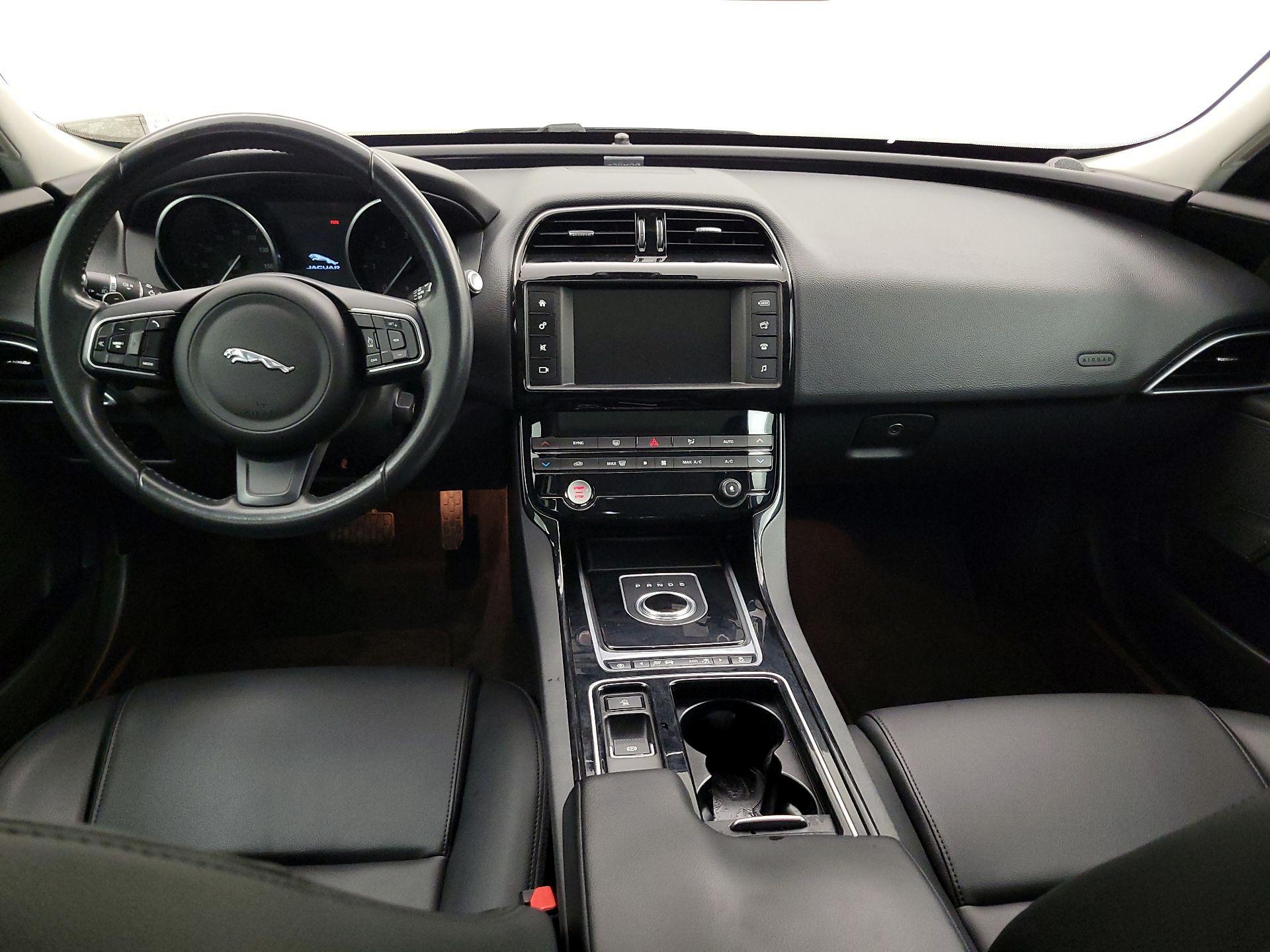 Thumbnail: 2018 Jaguar XE - 9