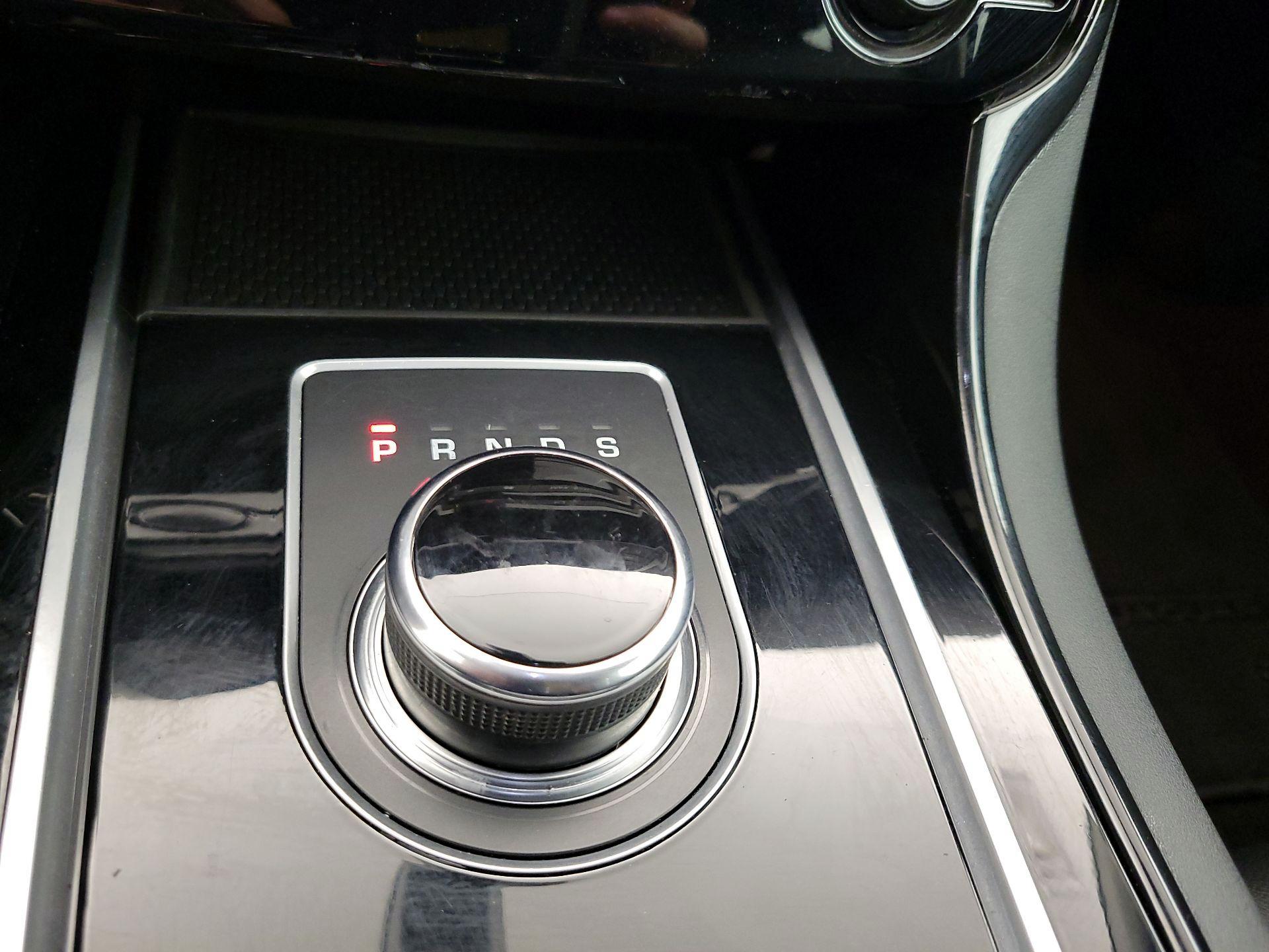 Thumbnail: 2018 Jaguar XE - 17