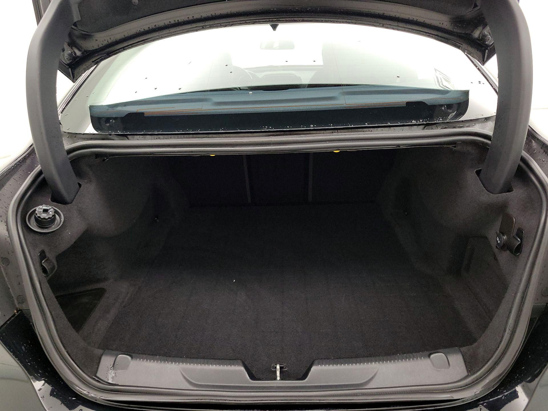 Thumbnail: 2018 Jaguar XE - 19