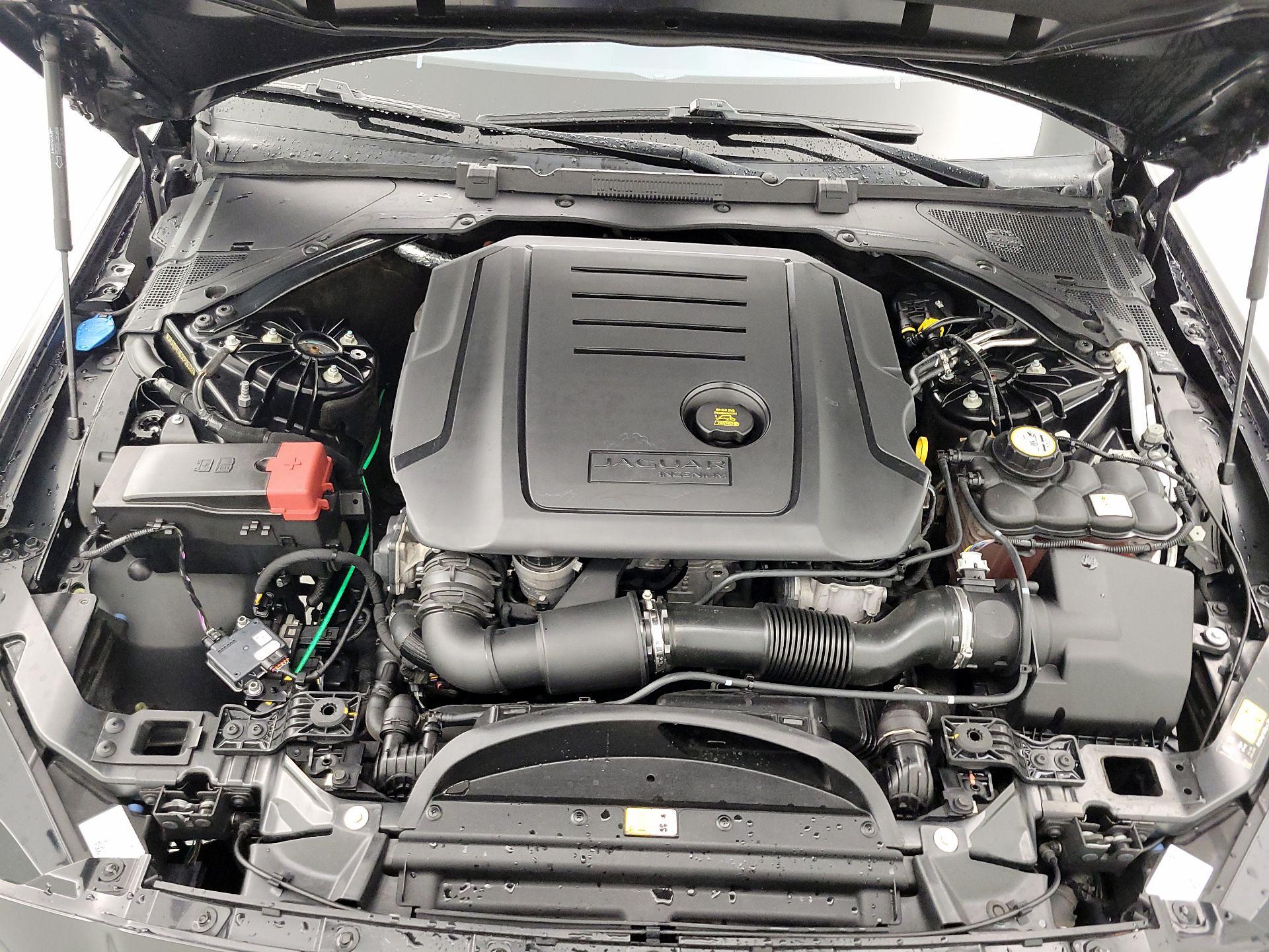 Thumbnail: 2018 Jaguar XE - 20