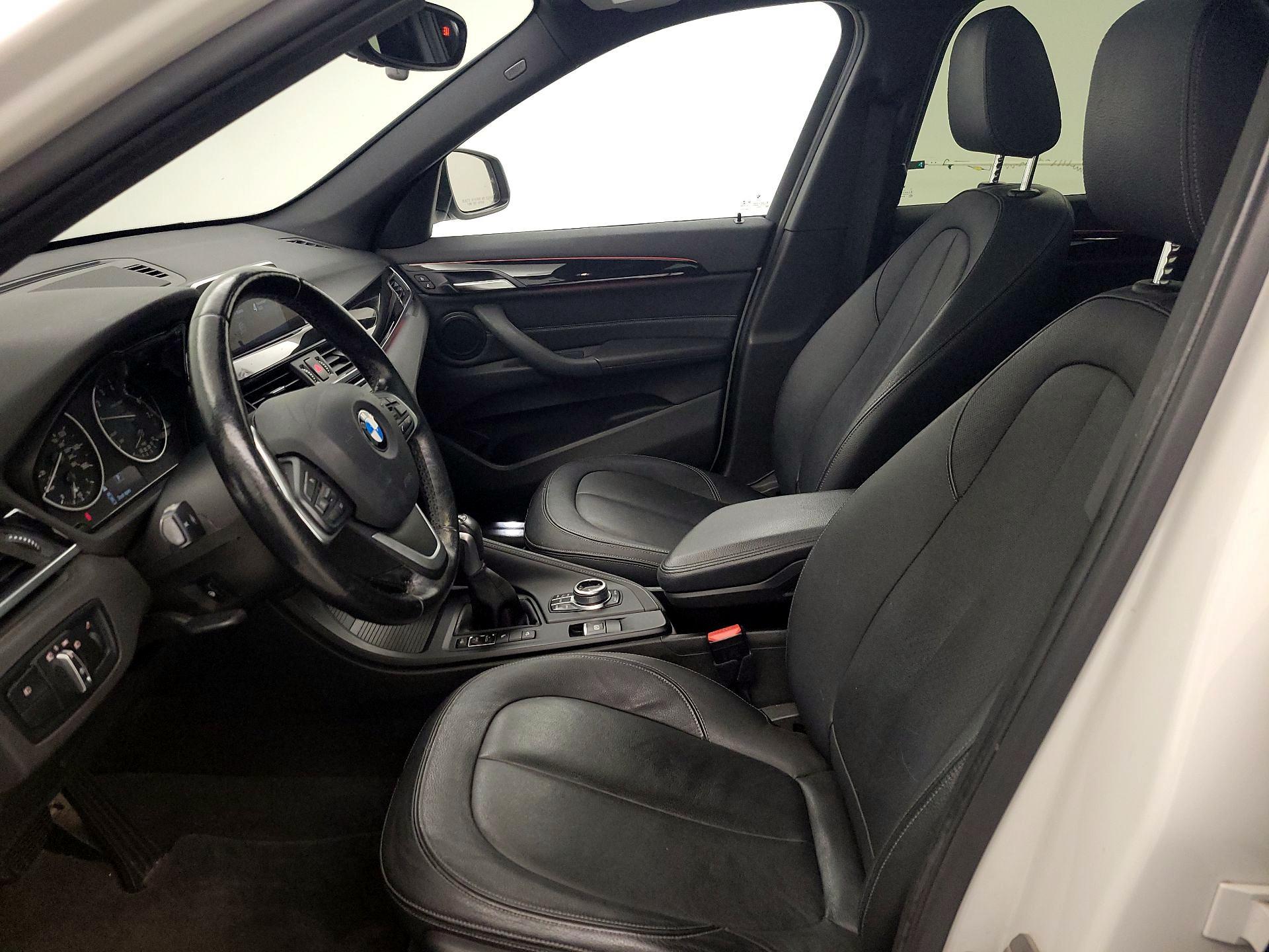 Thumbnail: 2018 BMW X1 - 11