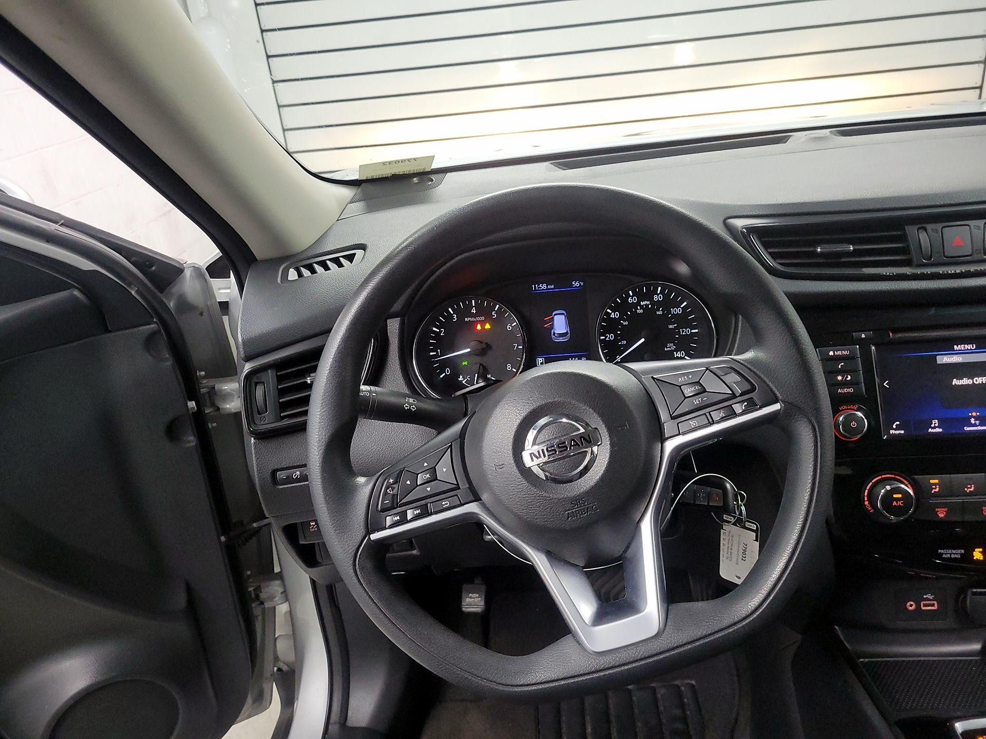 Thumbnail: 2019 Nissan Rogue - 10