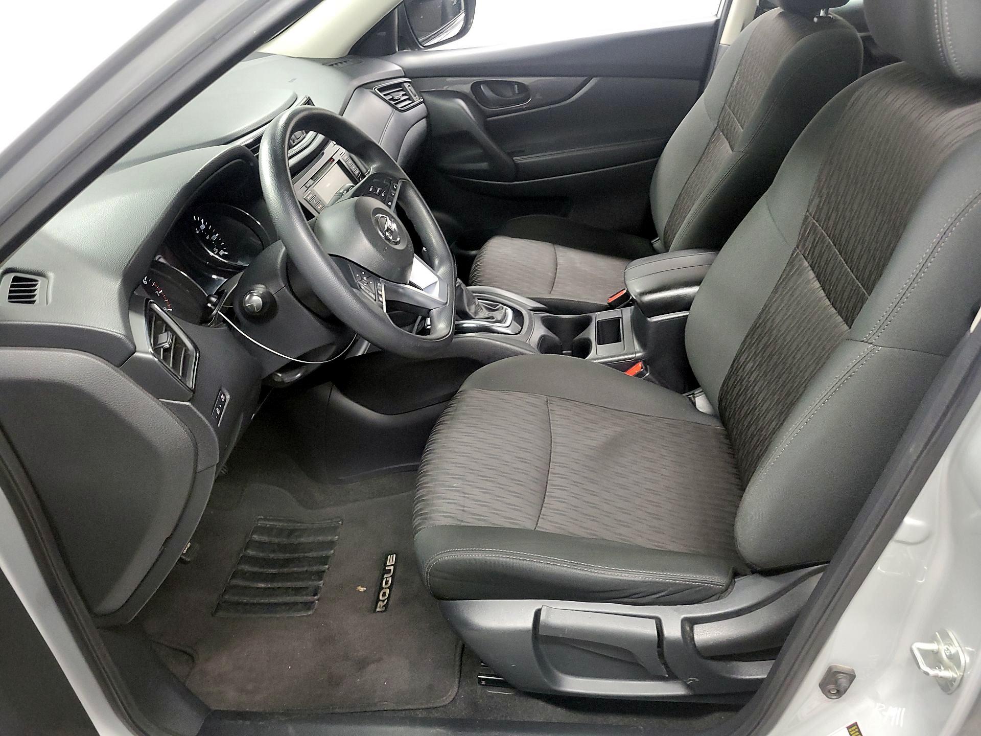 Thumbnail: 2019 Nissan Rogue - 11