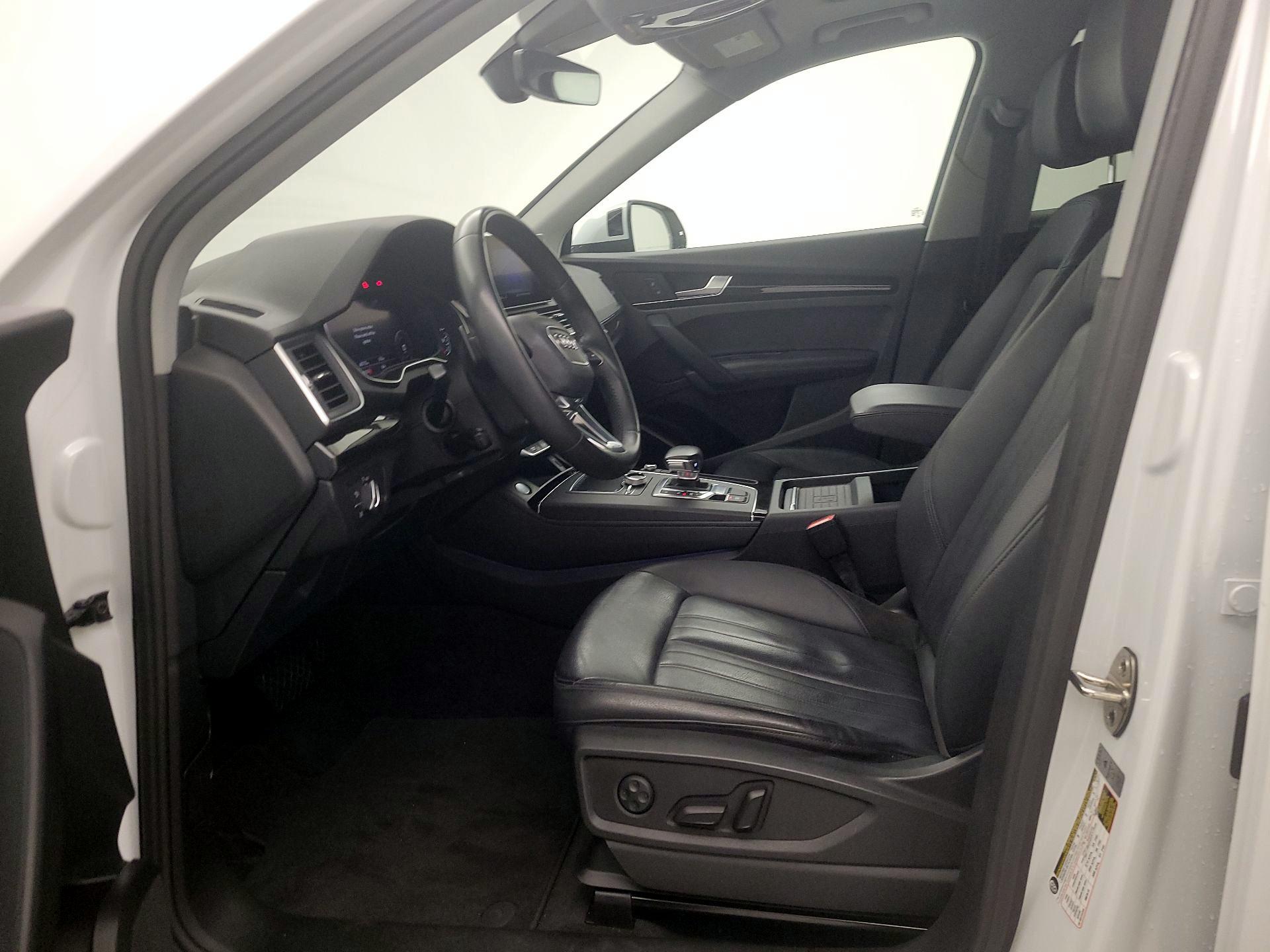 Thumbnail: 2020 Audi Q5 - 11