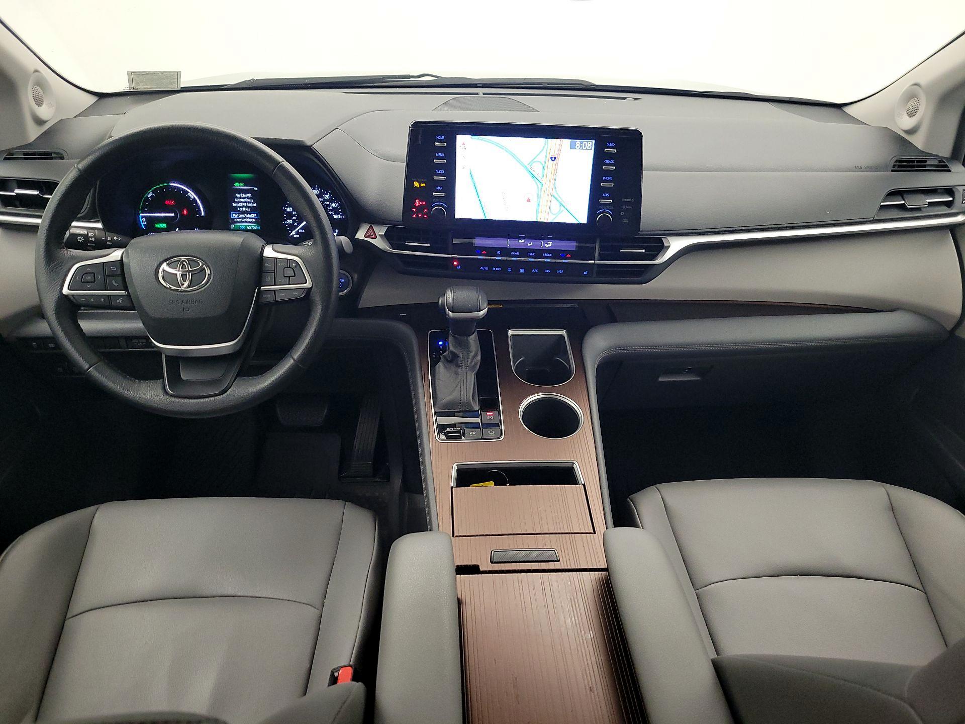 Thumbnail: 2022 Toyota Sienna - 9