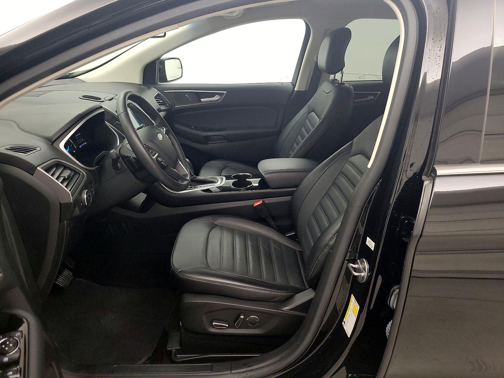 Thumbnail: 2018 Ford Edge - 11