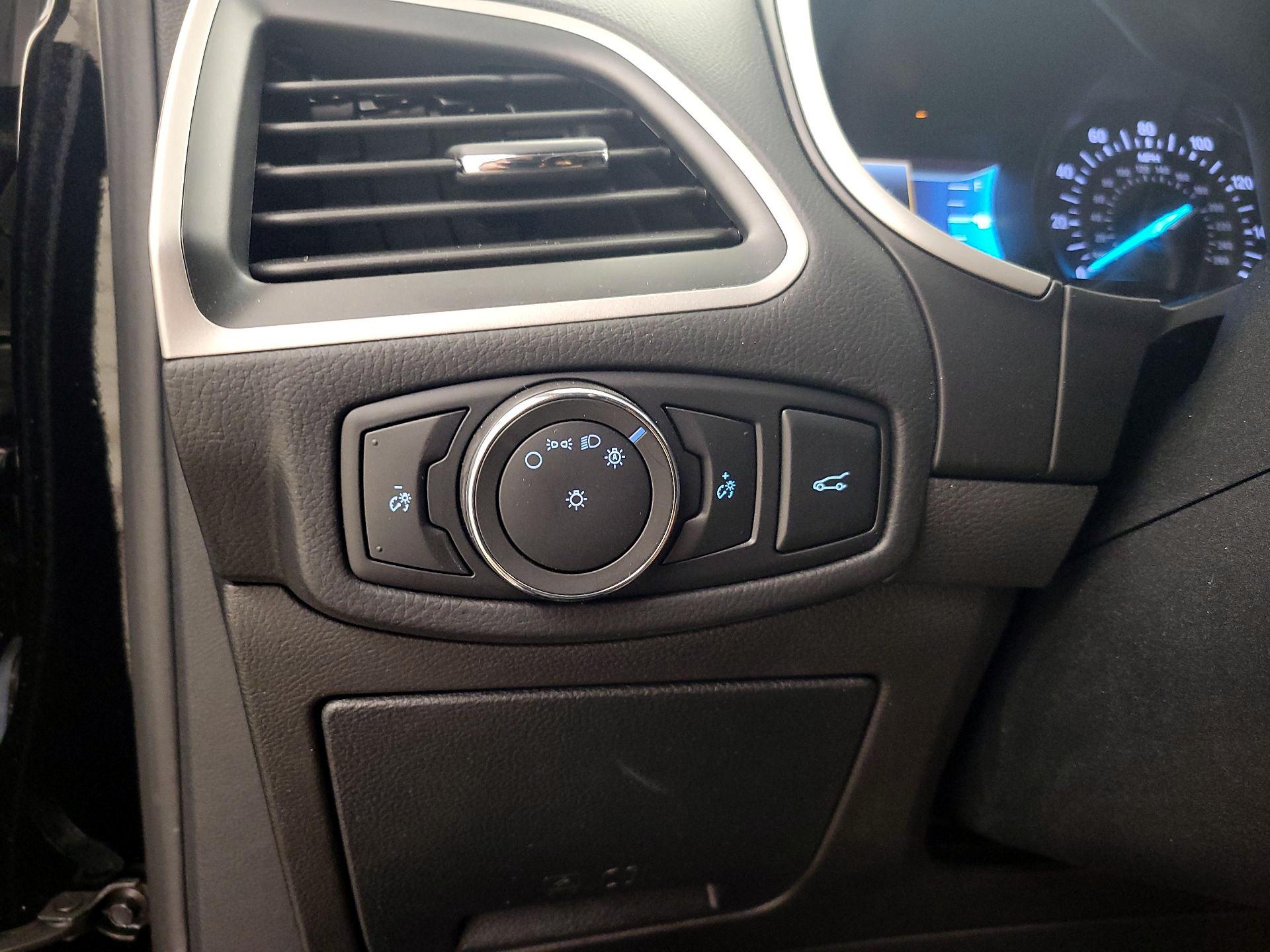 Thumbnail: 2018 Ford Edge - 13