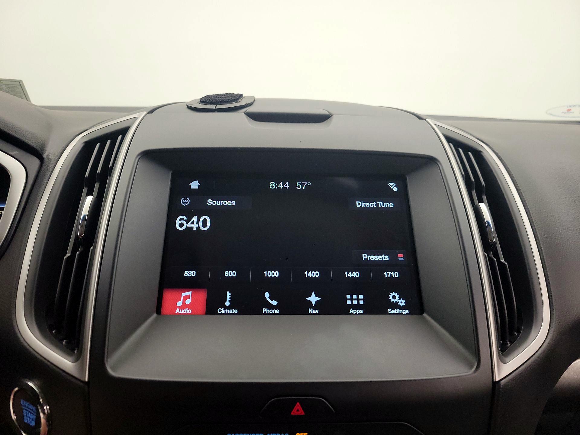 Thumbnail: 2018 Ford Edge - 16