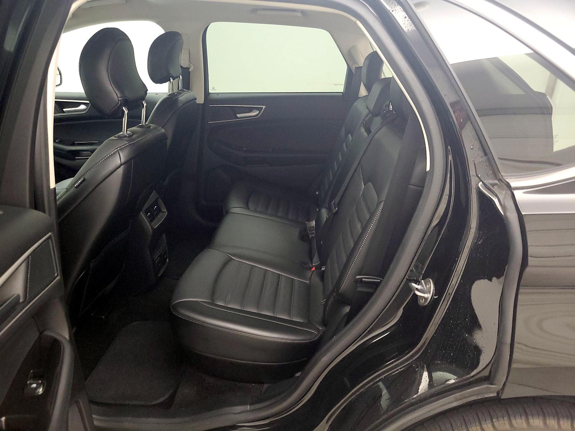 Thumbnail: 2018 Ford Edge - 20