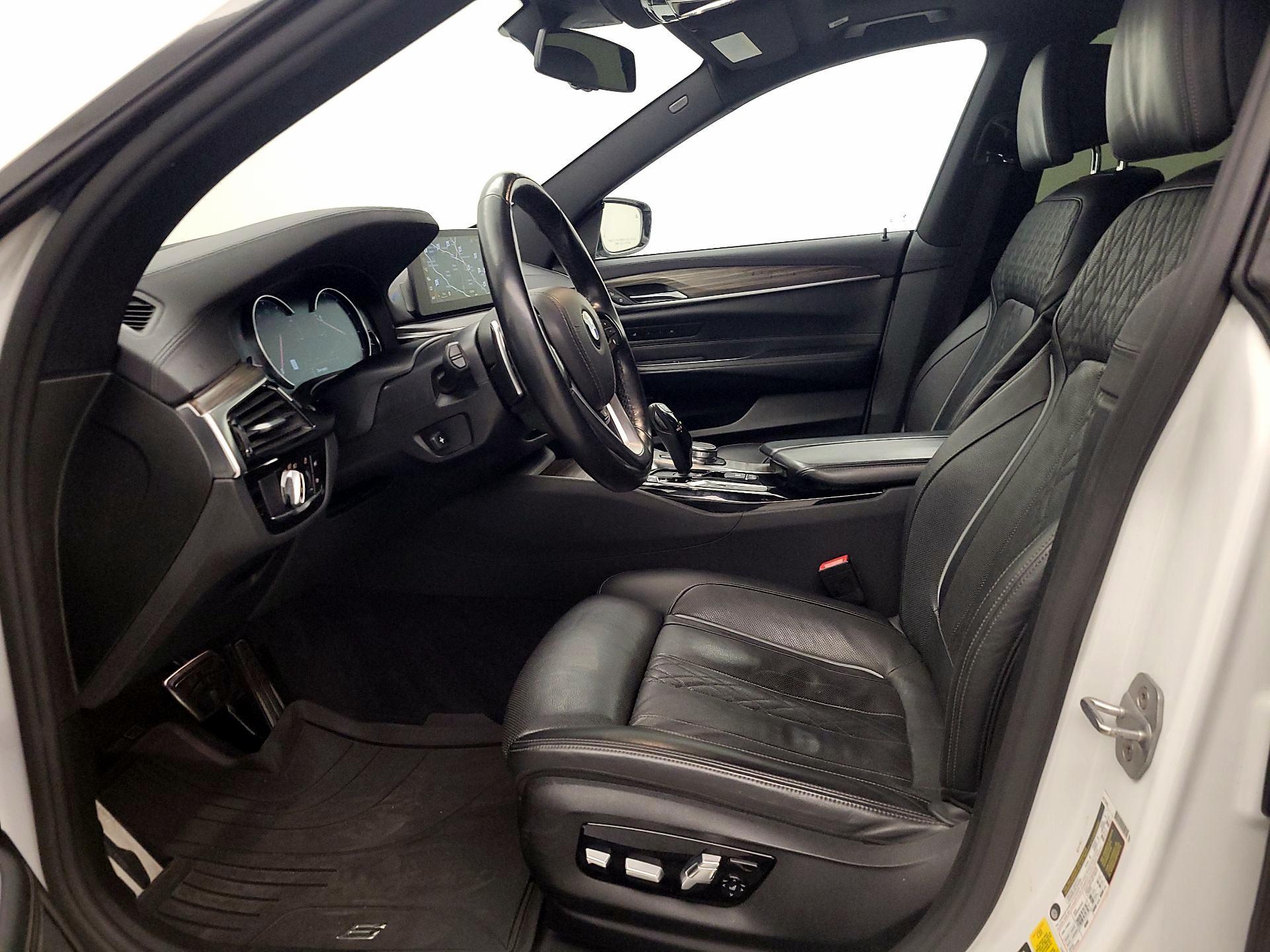 Thumbnail: 2018 BMW 6 Series - 11