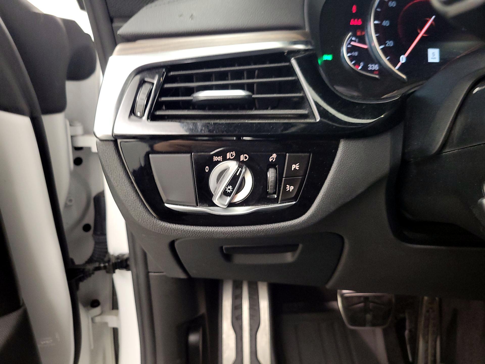 Thumbnail: 2018 BMW 6 Series - 13