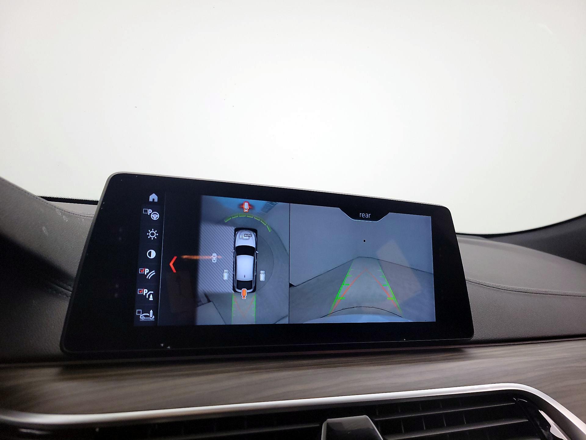 Thumbnail: 2018 BMW 6 Series - 15