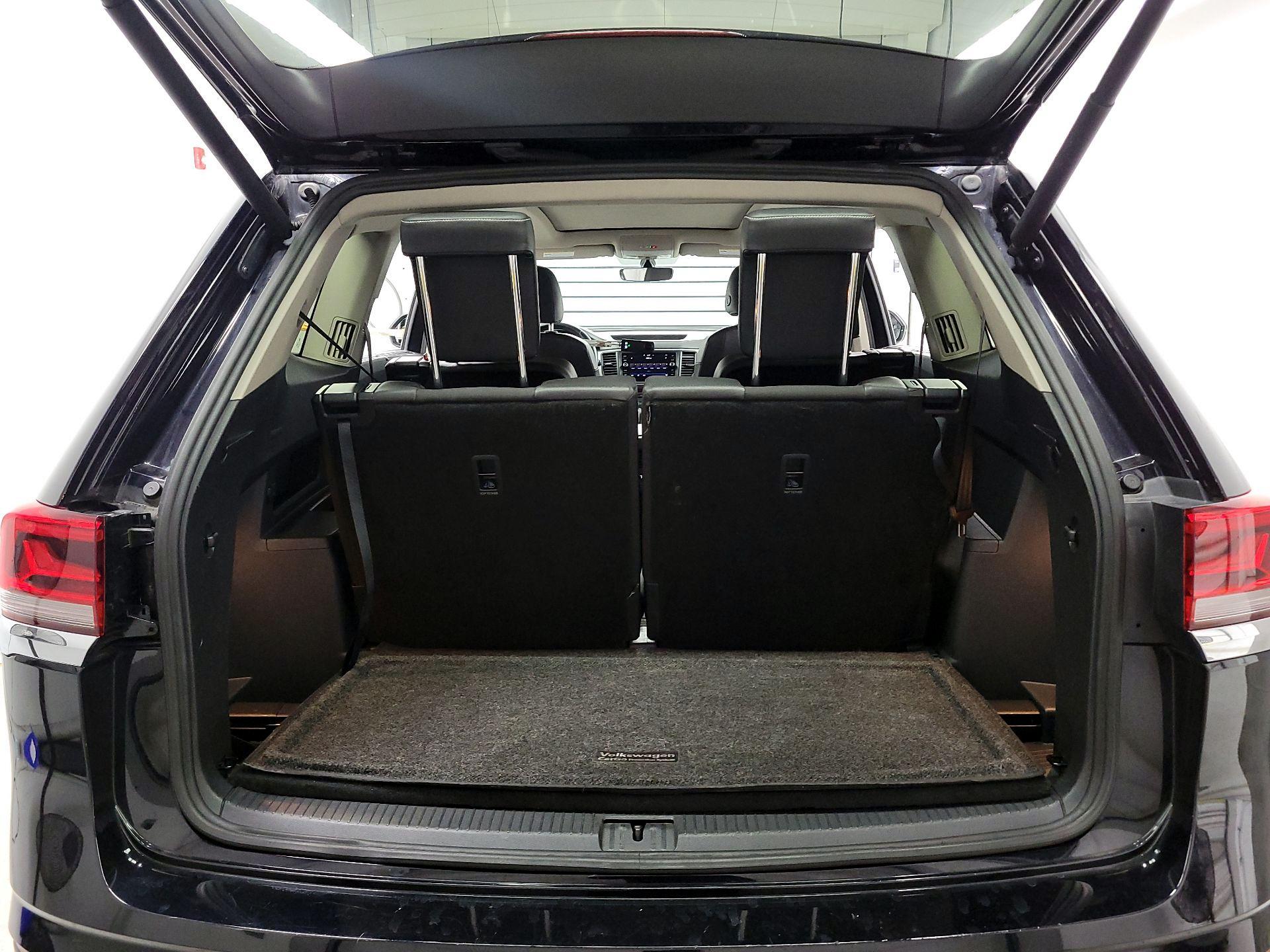 Thumbnail: 2021 Volkswagen Atlas - 16