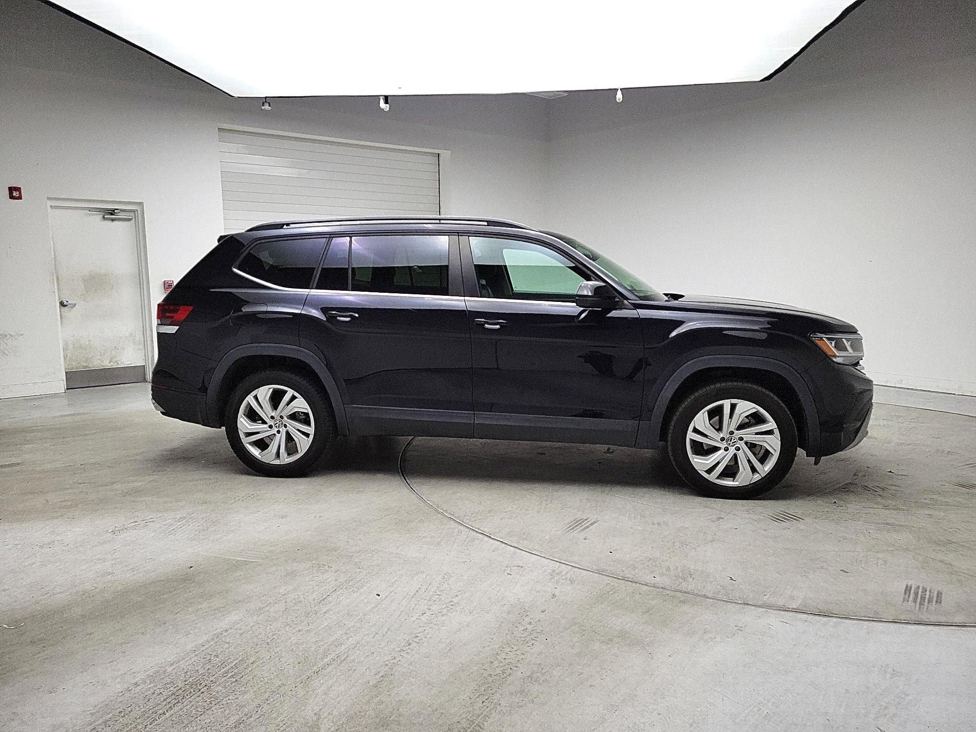 Thumbnail: 2021 Volkswagen Atlas - 4