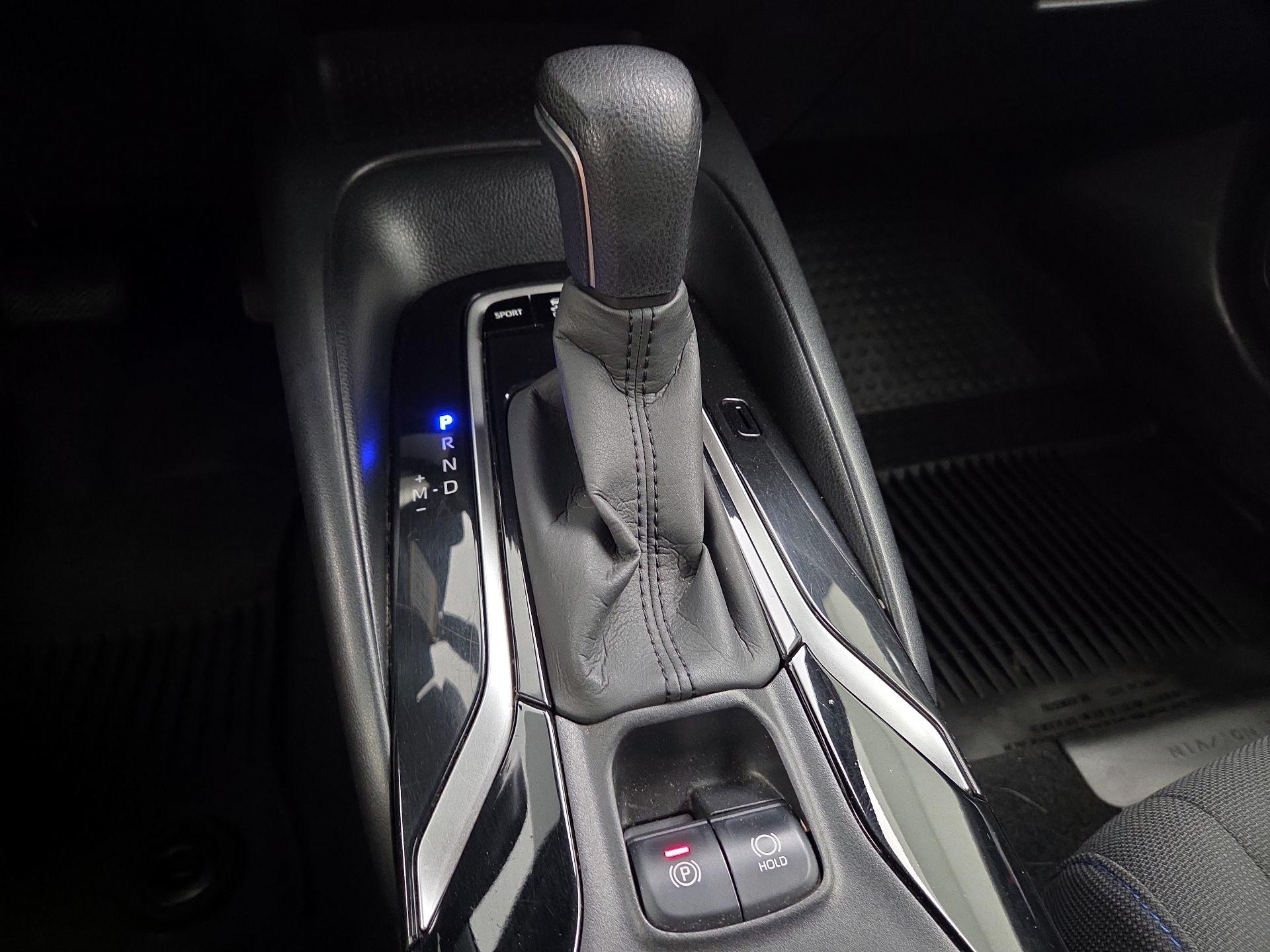 Thumbnail: 2022 Toyota Corolla - 17