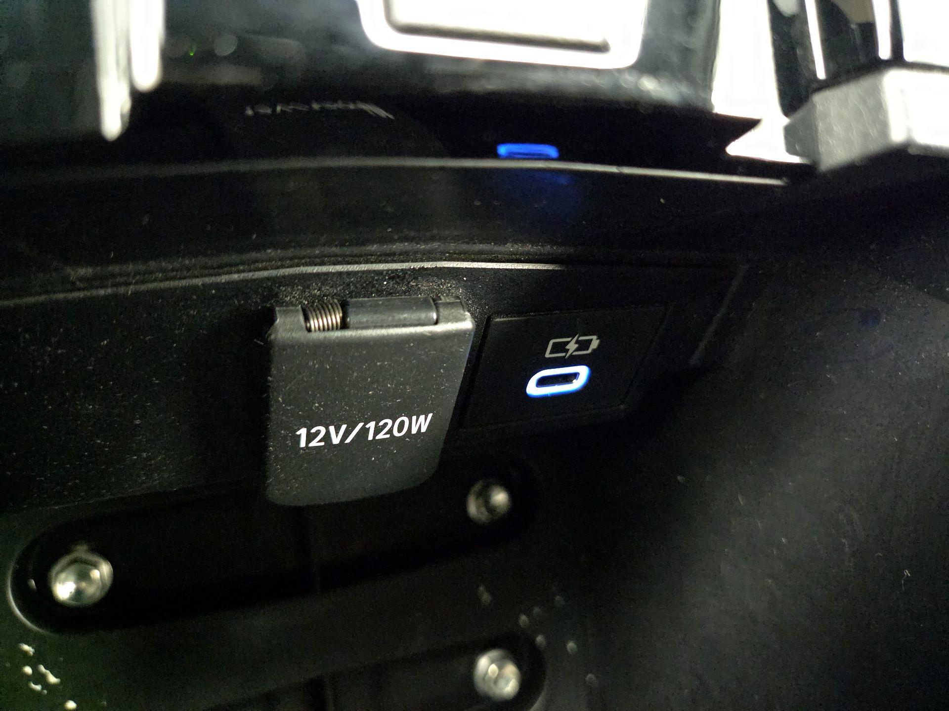 Thumbnail: 2022 Toyota Corolla - 18