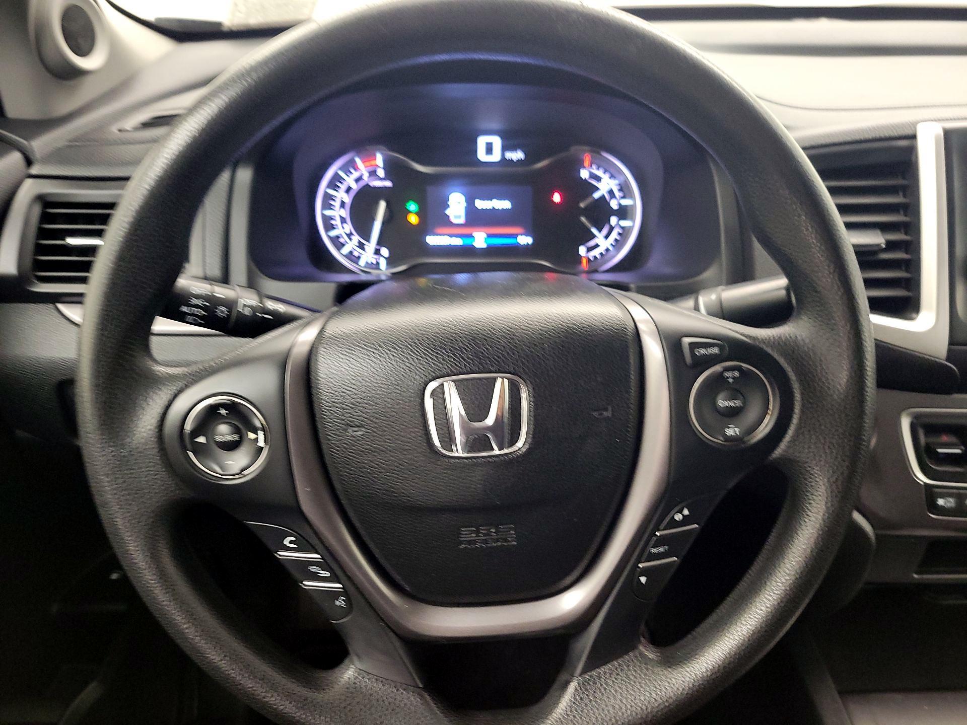 Thumbnail: 2017 Honda Ridgeline - 10