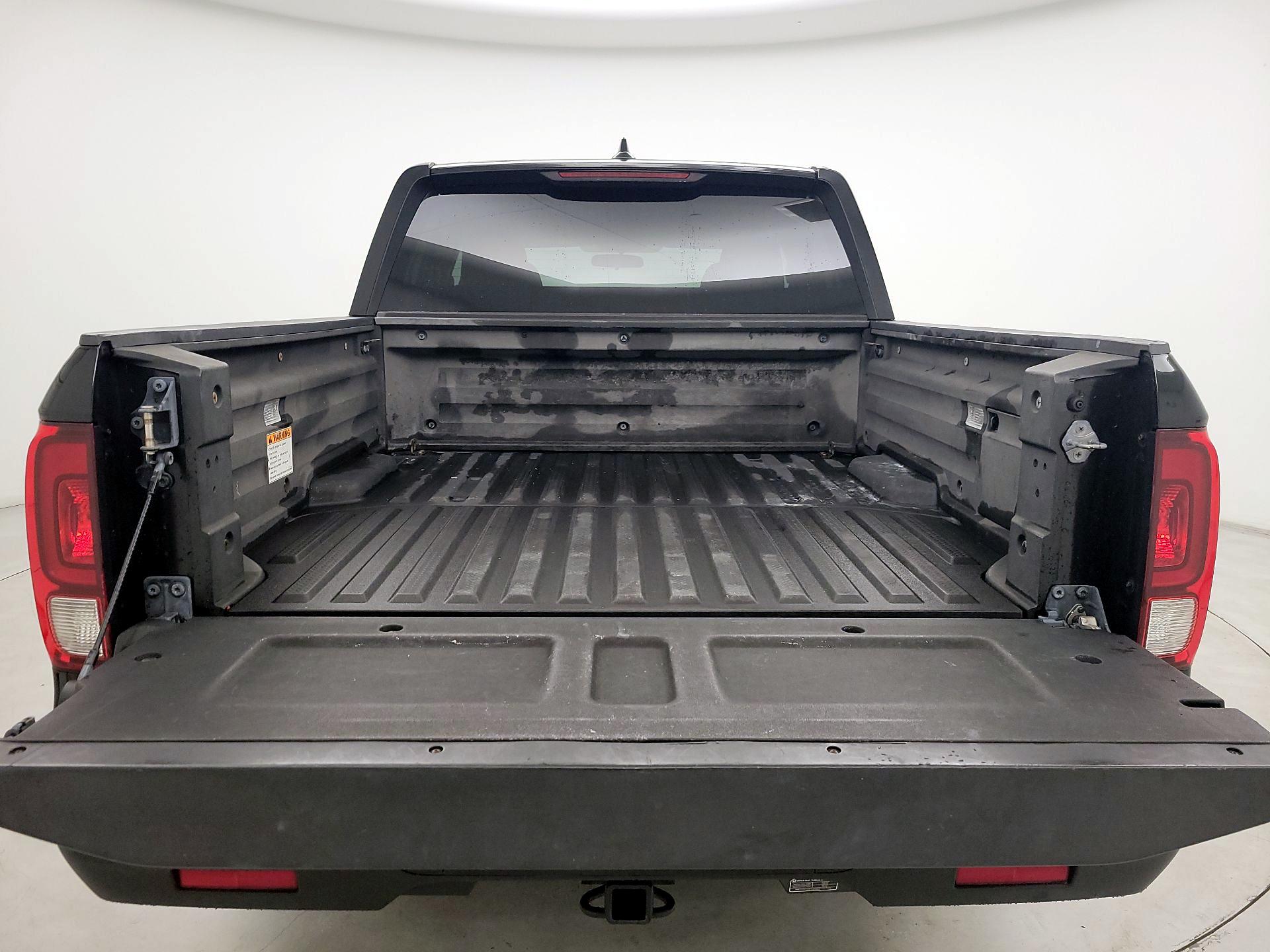 Thumbnail: 2017 Honda Ridgeline - 19