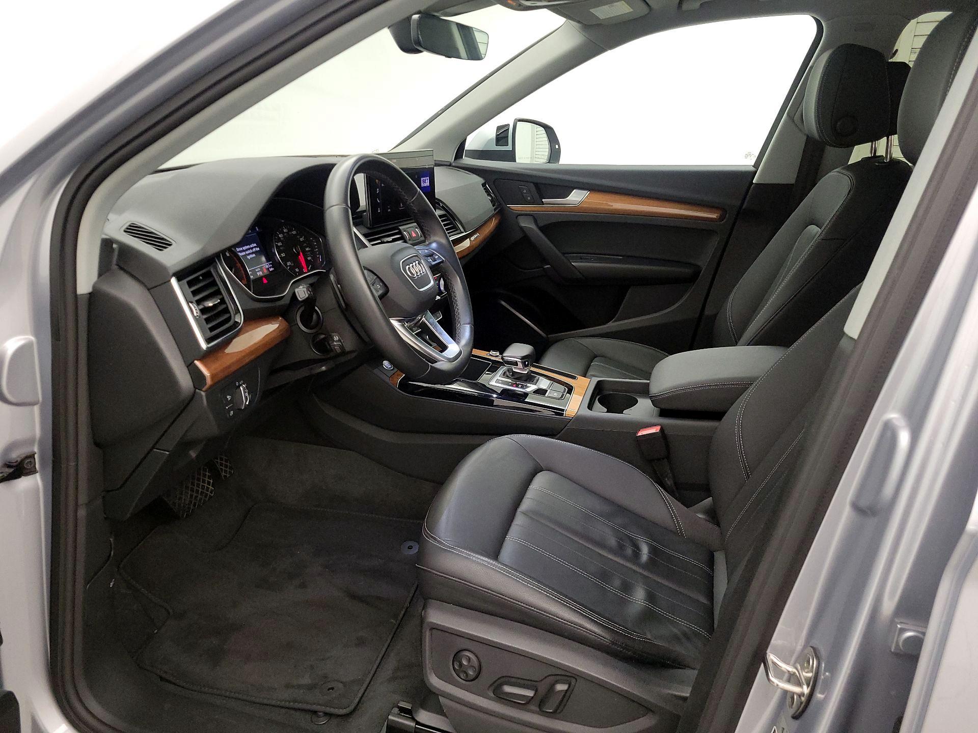 Thumbnail: 2023 Audi Q5 - 11