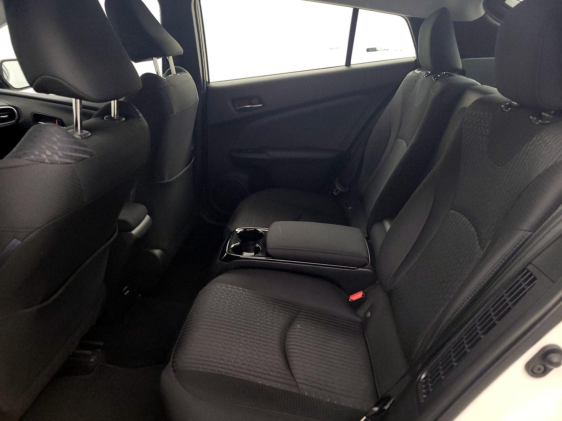 Thumbnail: 2018 Toyota Prius Prime - 18