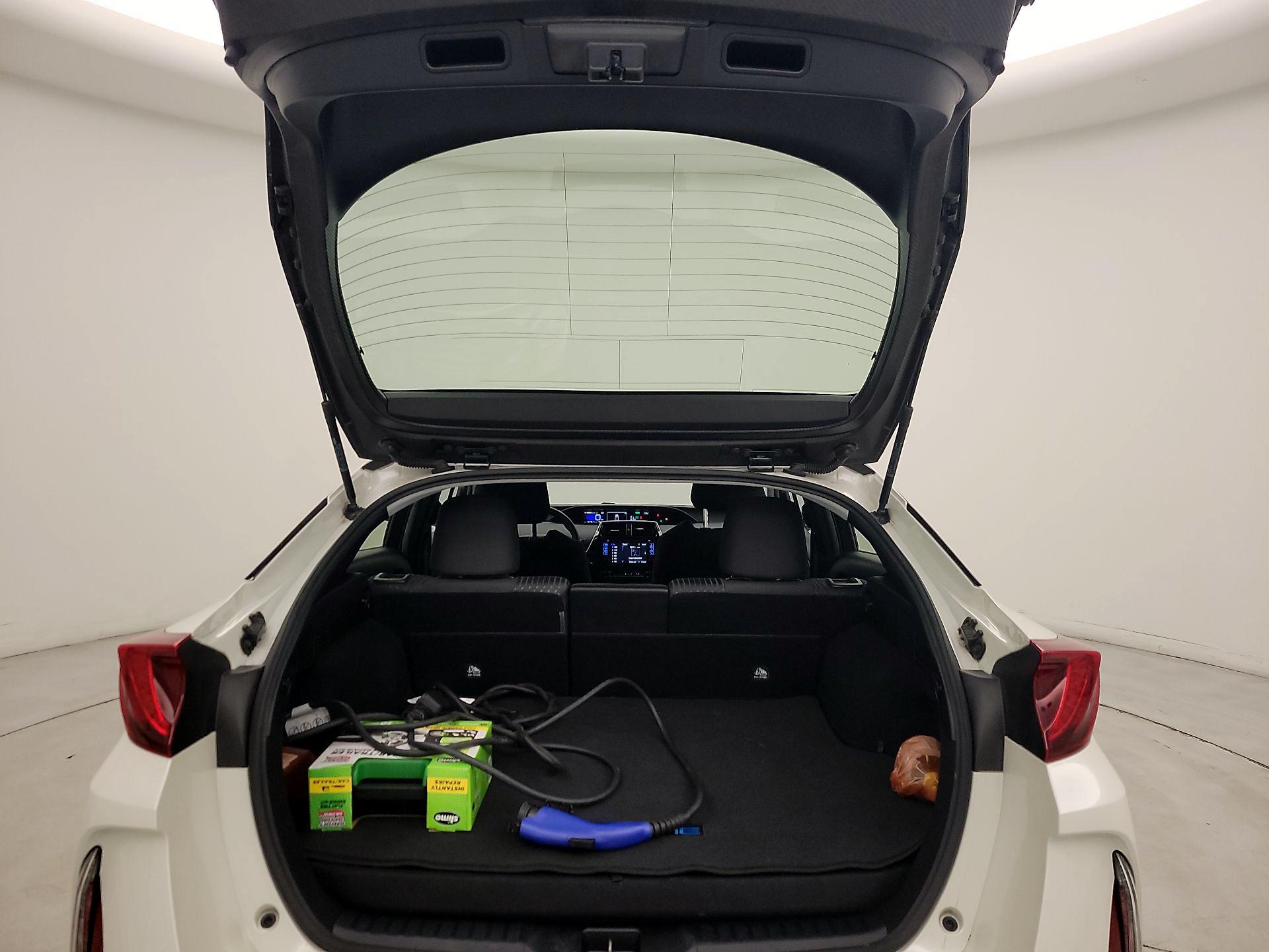 Thumbnail: 2018 Toyota Prius Prime - 19