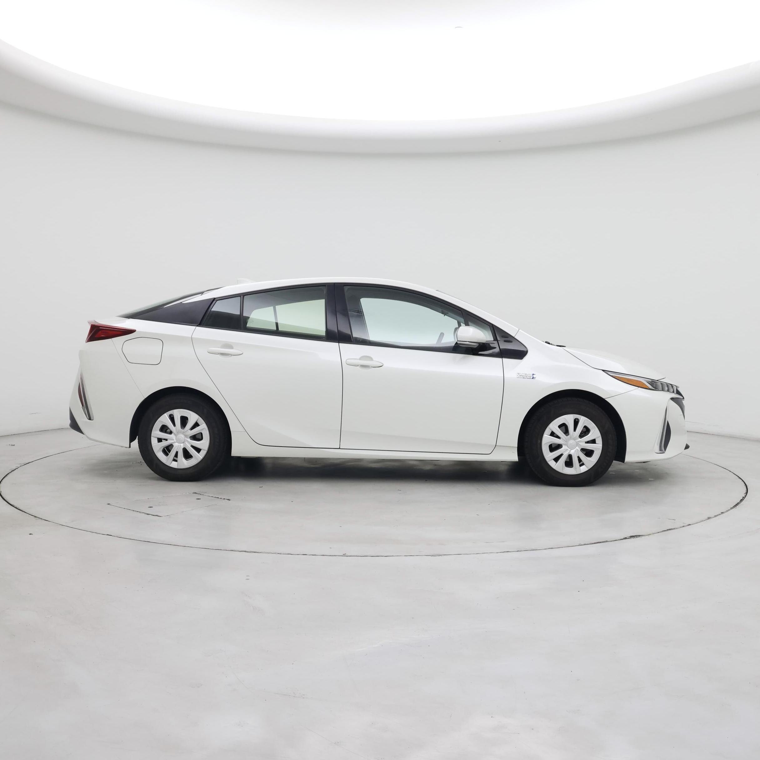 Thumbnail: 2018 Toyota Prius Prime - 7