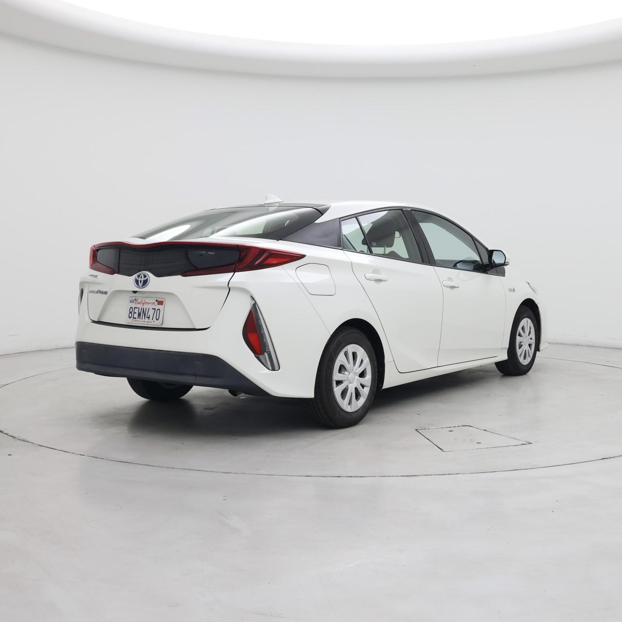 Thumbnail: 2018 Toyota Prius Prime - 8