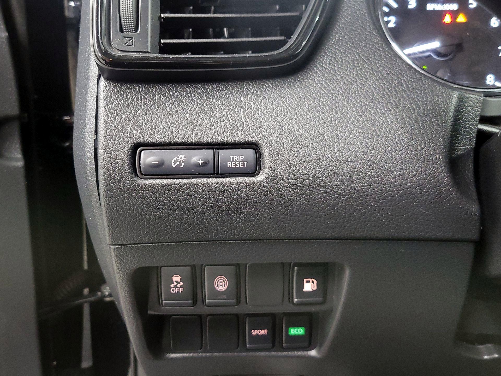 Thumbnail: 2019 Nissan Rogue - 13