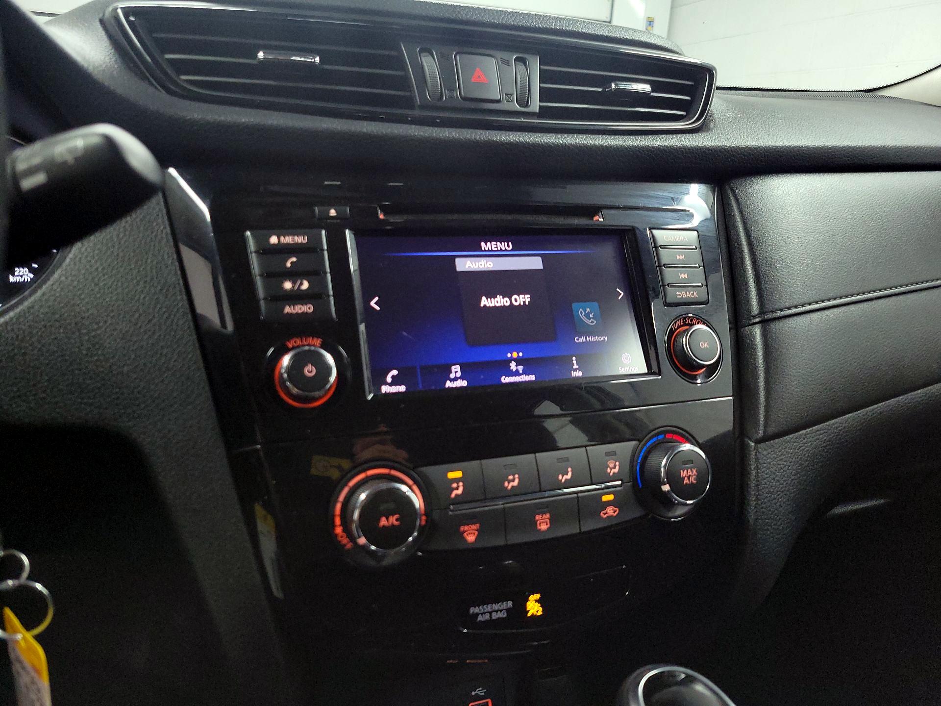 Thumbnail: 2019 Nissan Rogue - 15