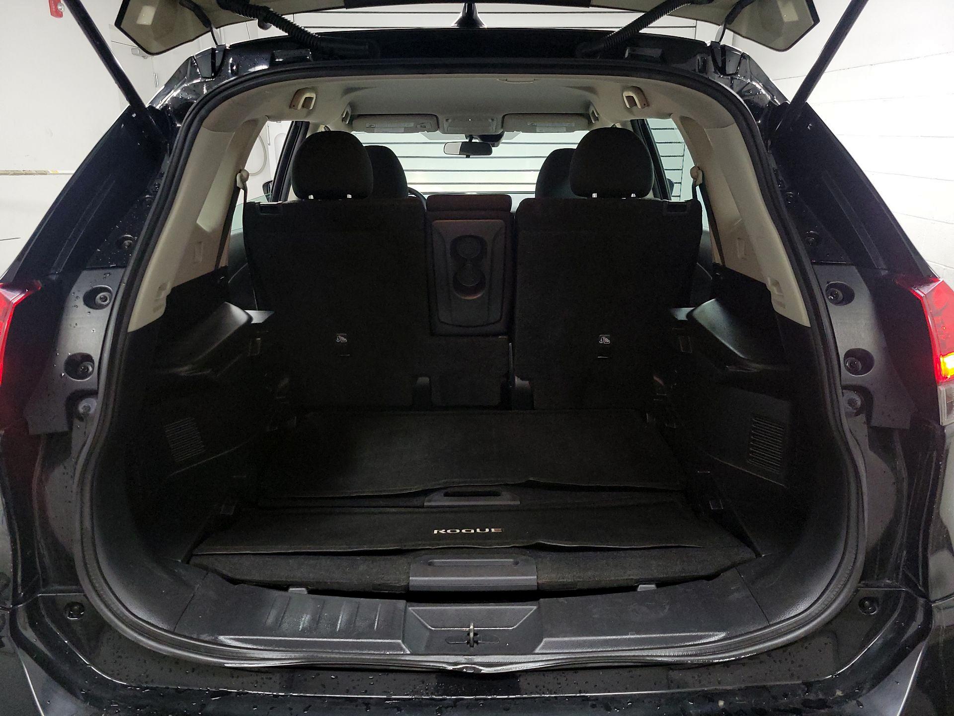 Thumbnail: 2019 Nissan Rogue - 19