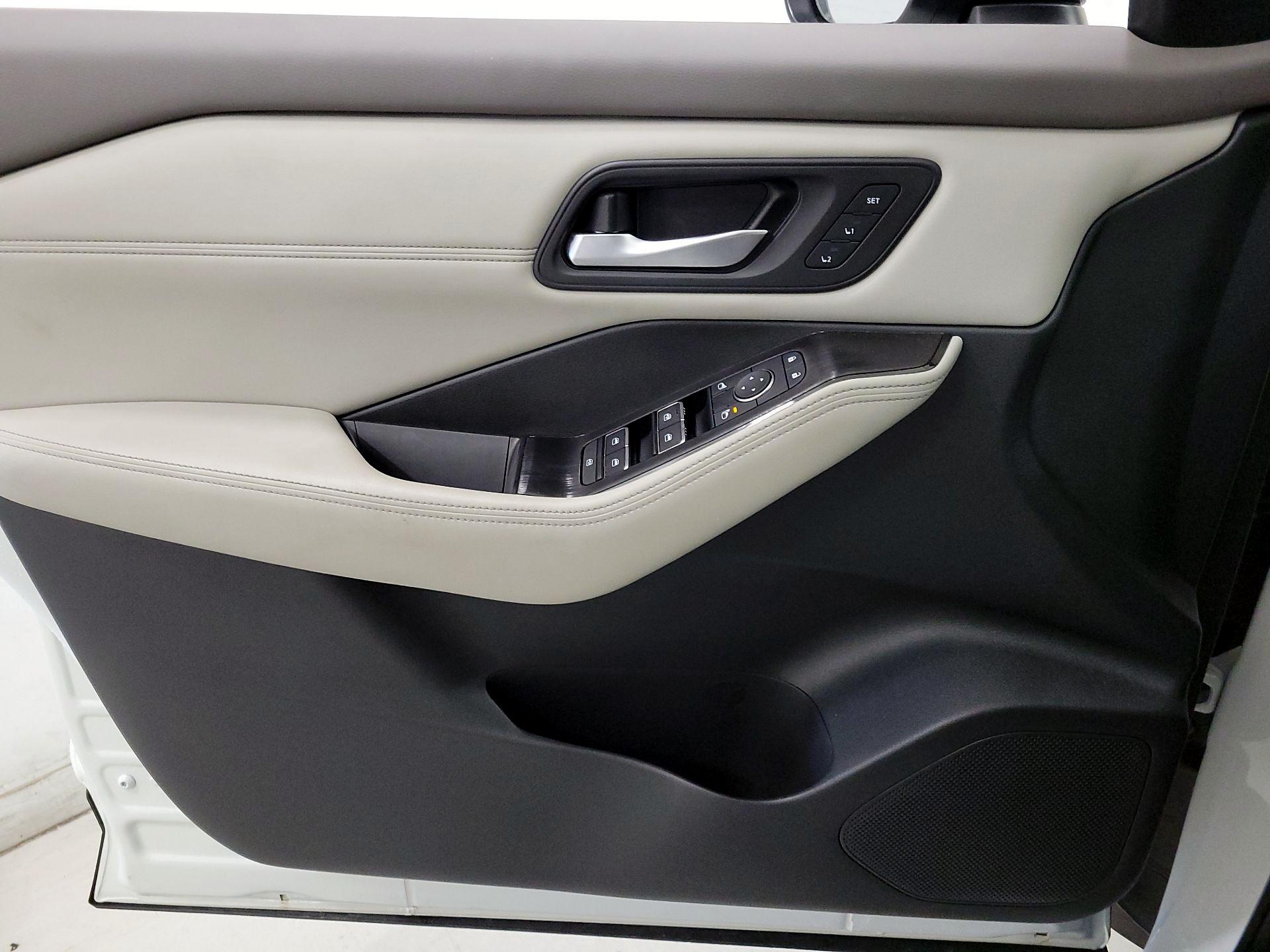 Thumbnail: 2023 Nissan Rogue - 12