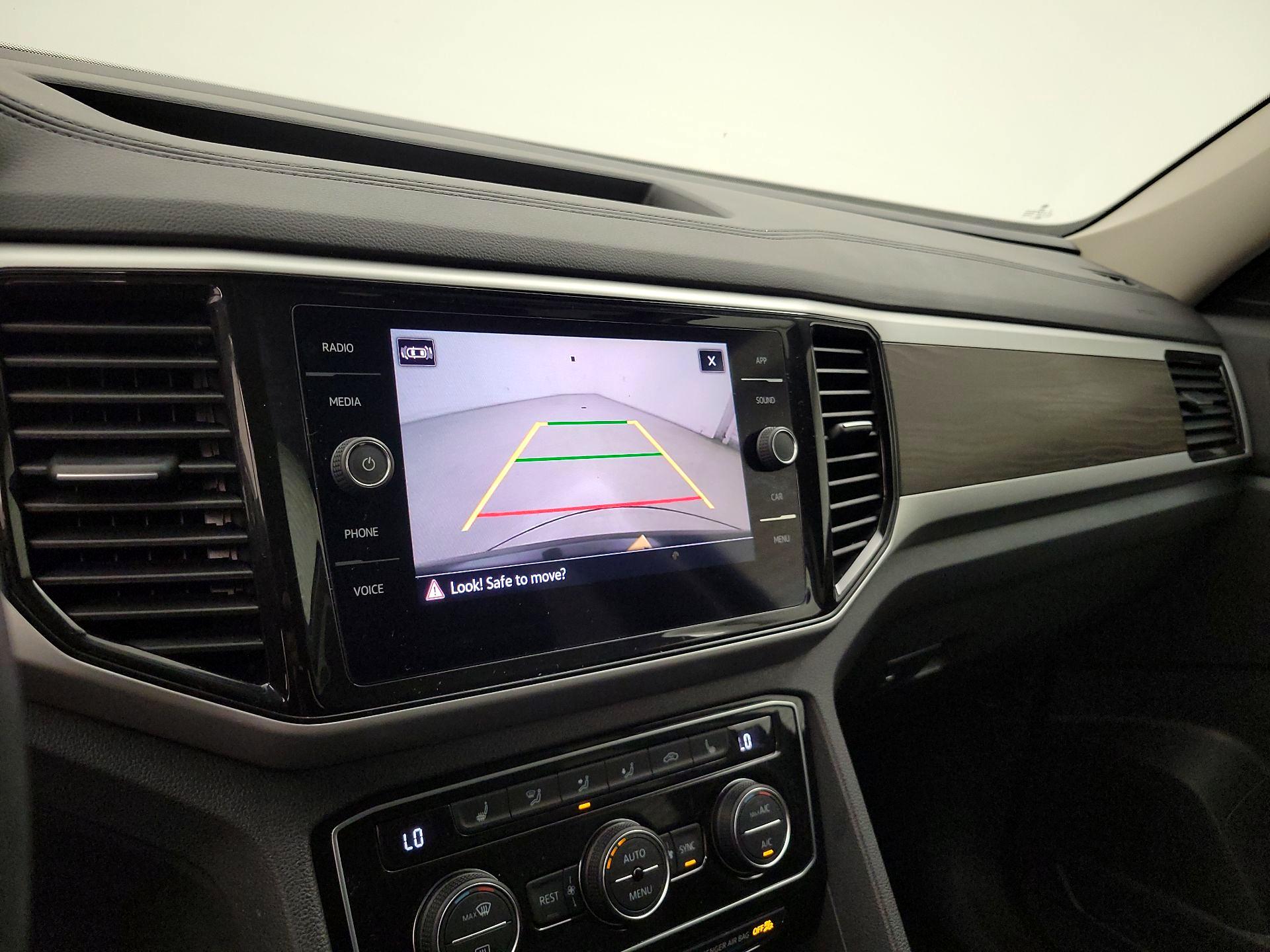 Thumbnail: 2022 Volkswagen Atlas - 14