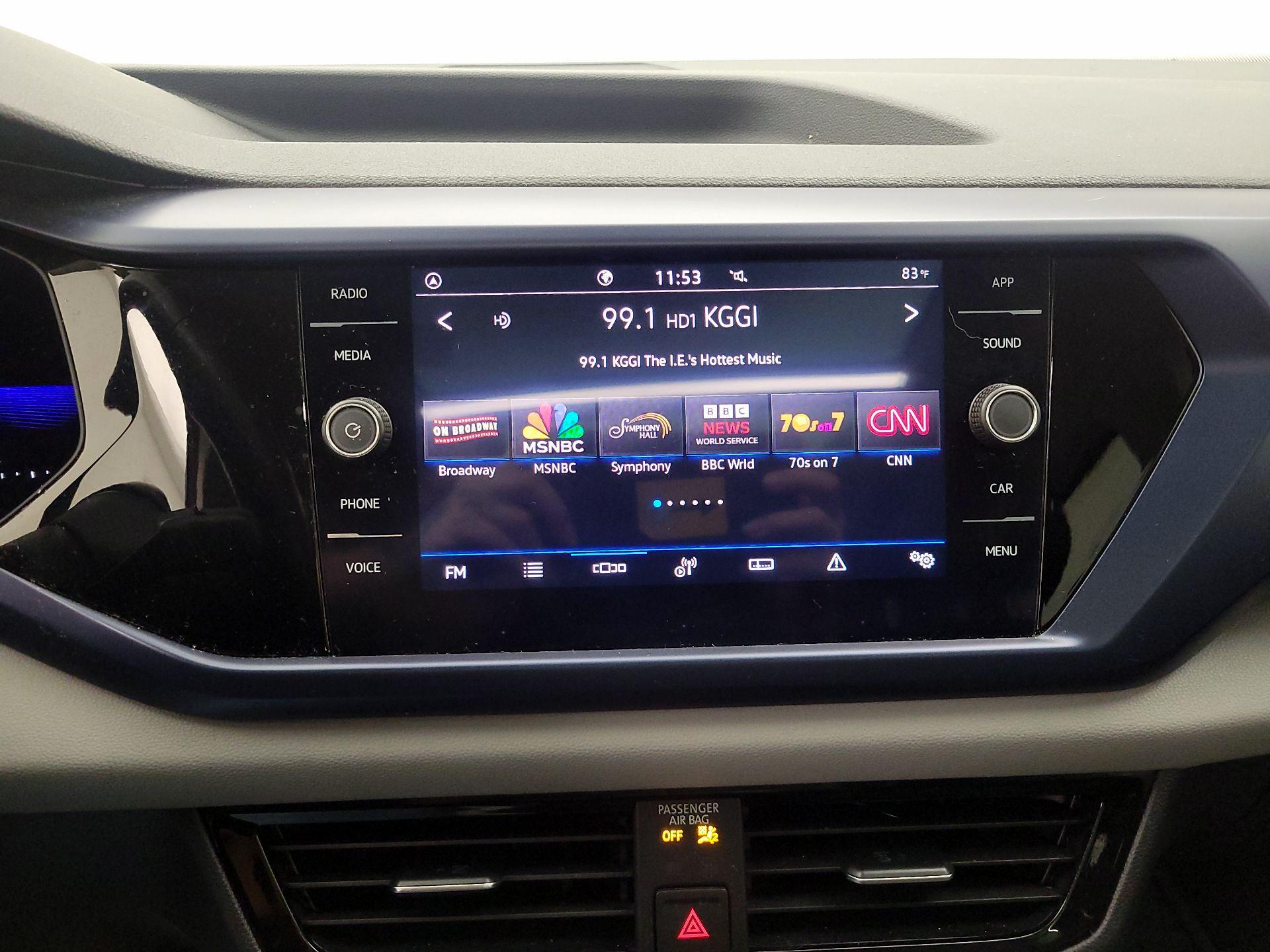 Thumbnail: 2022 Volkswagen Taos - 15