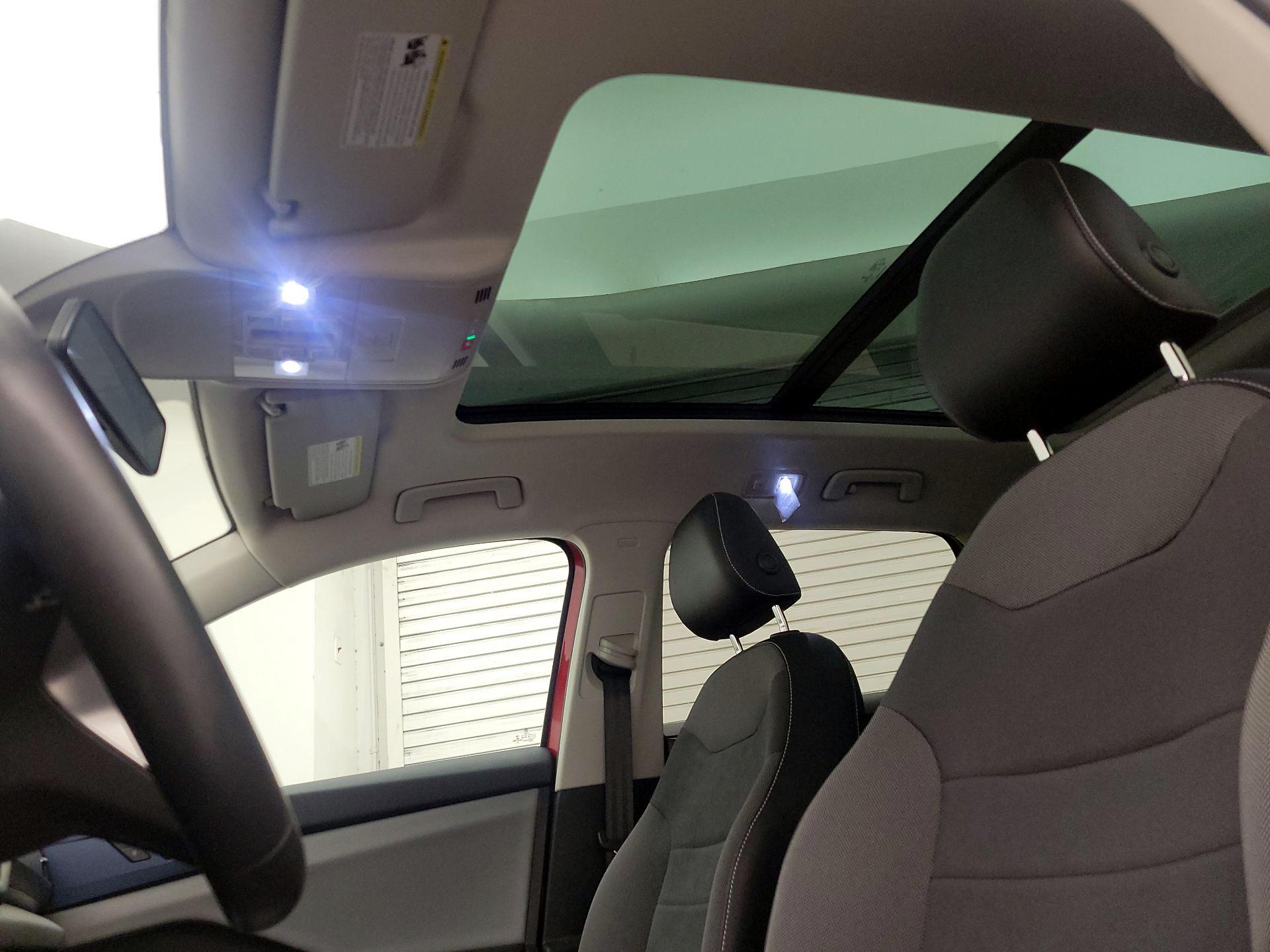 Thumbnail: 2022 Volkswagen Taos - 19