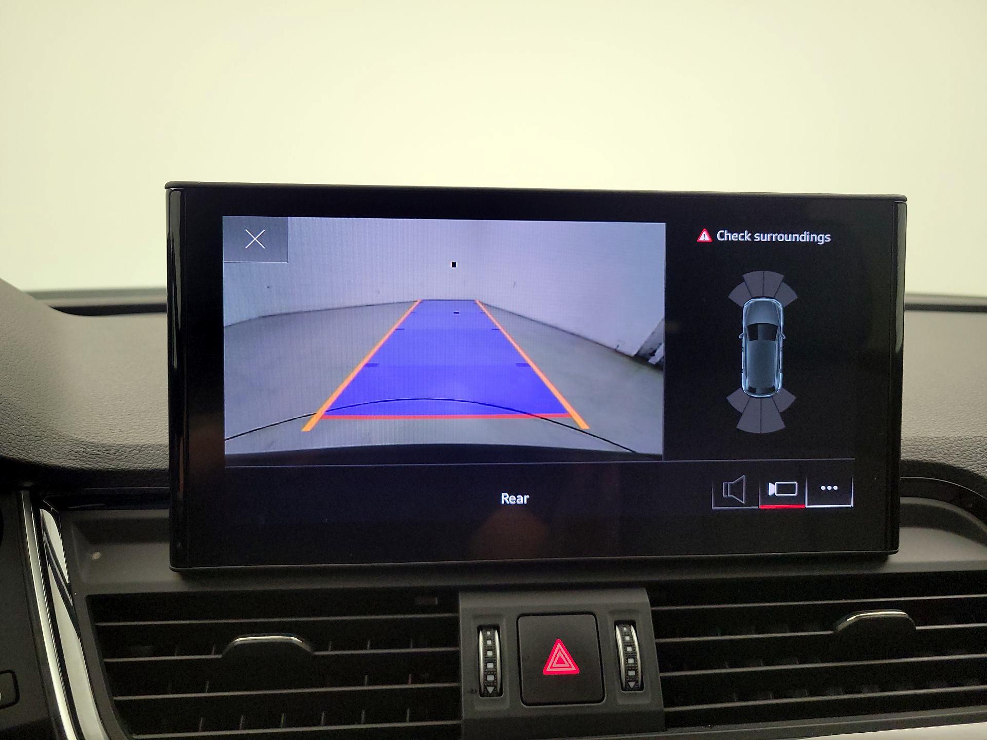 Thumbnail: 2022 Audi Q5 - 14