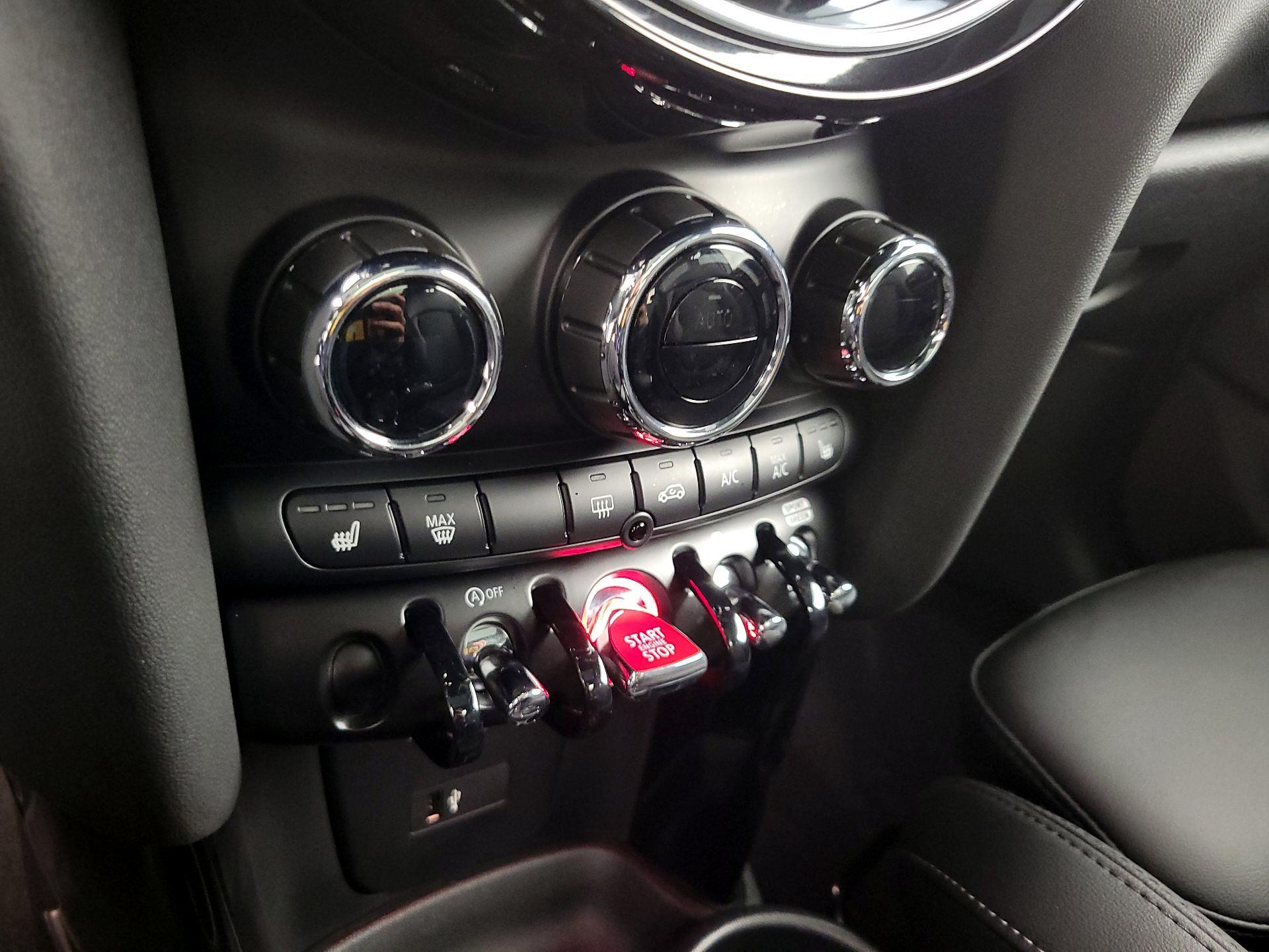 Thumbnail: 2023 MINI Cooper Hardtop - 16