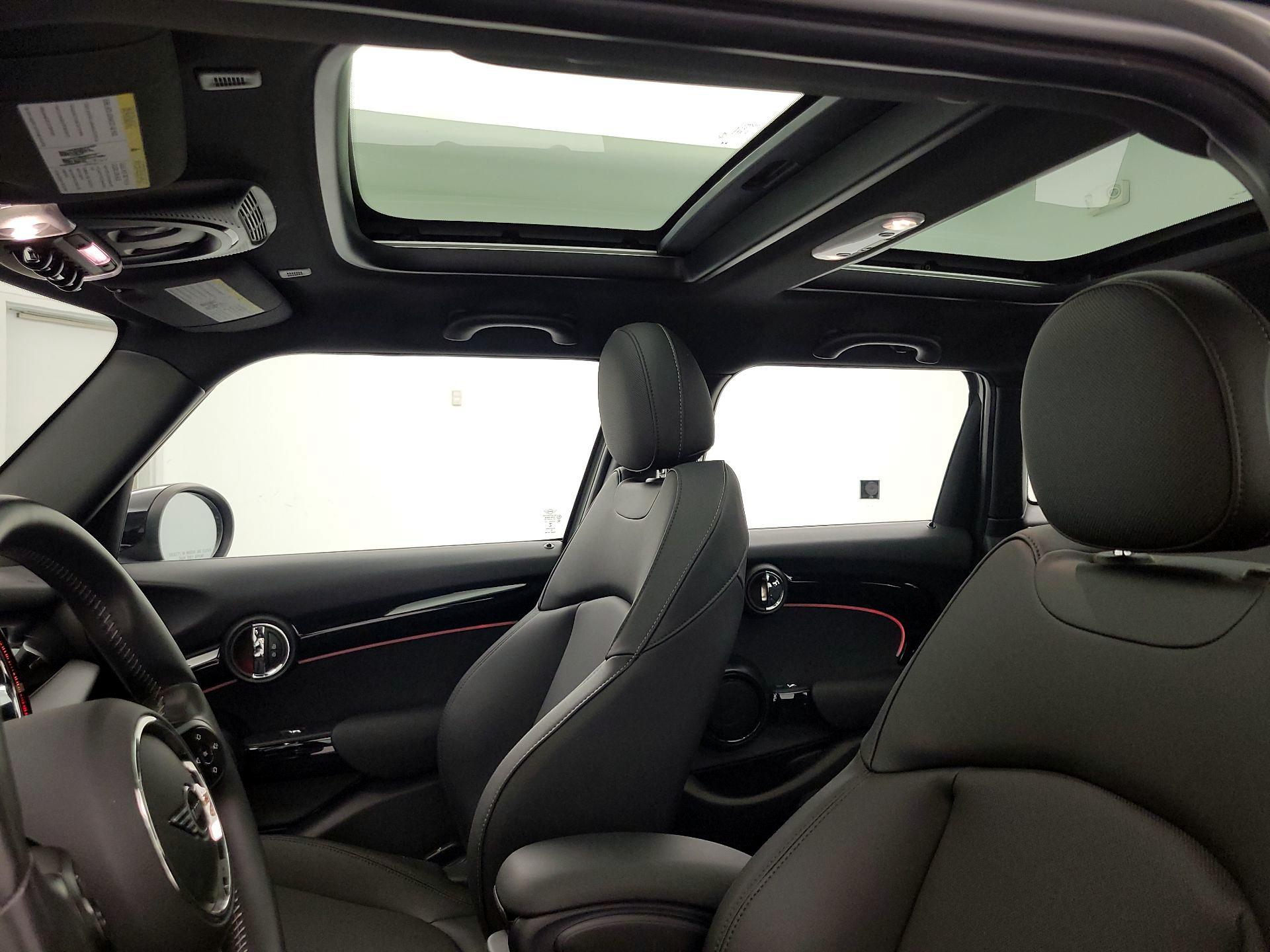 Thumbnail: 2023 MINI Cooper Hardtop - 18