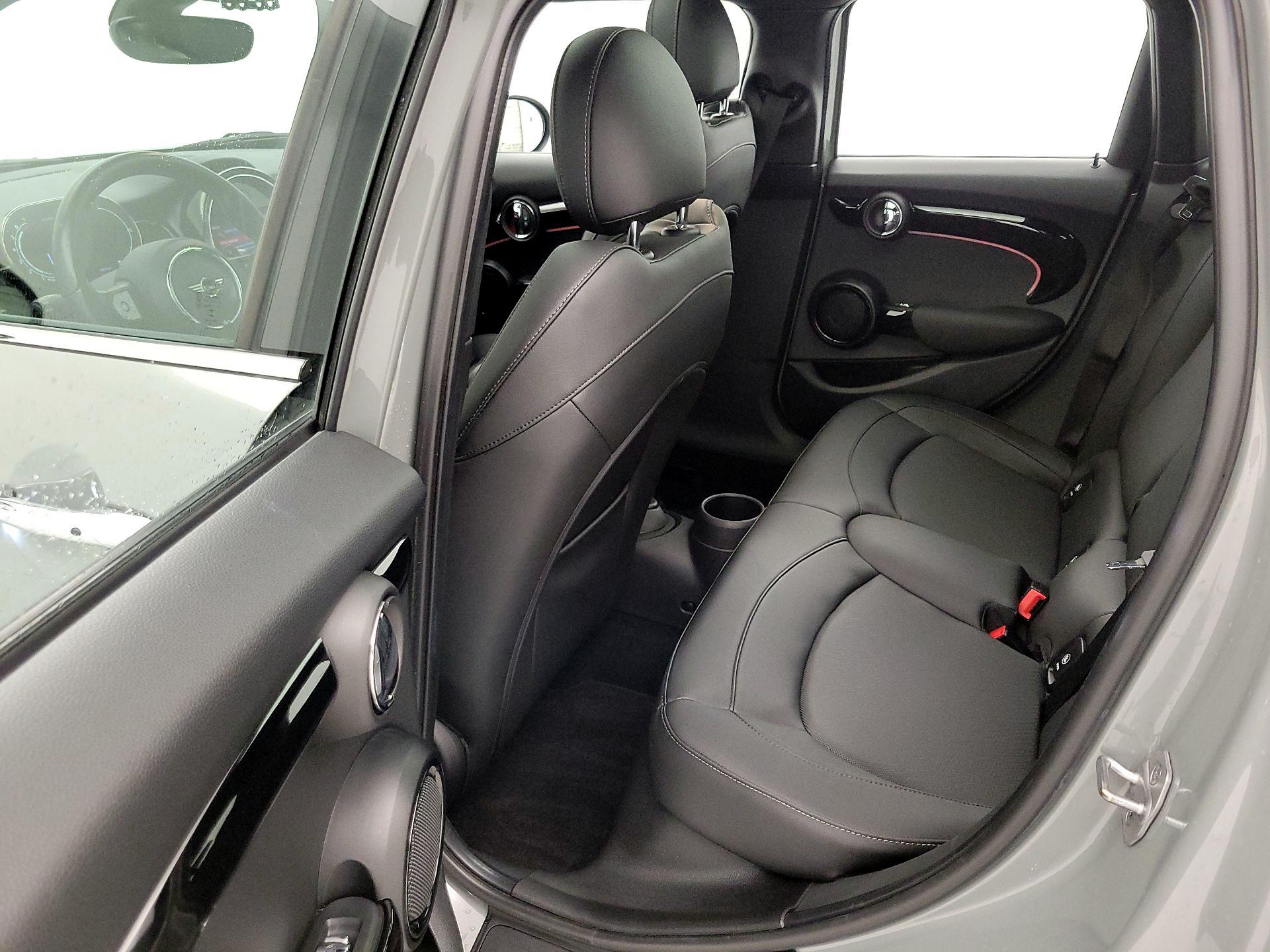 Thumbnail: 2023 MINI Cooper Hardtop - 19