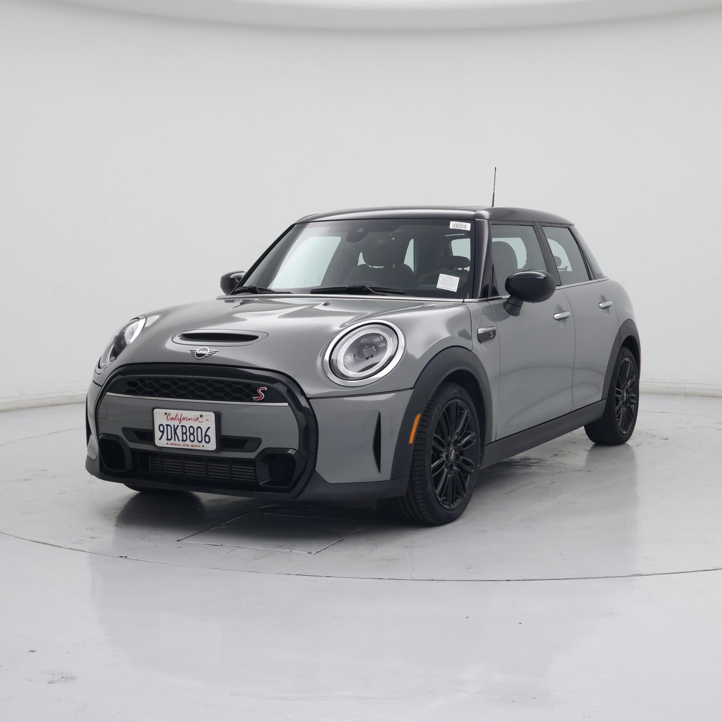 Thumbnail: 2023 MINI Cooper Hardtop - 4