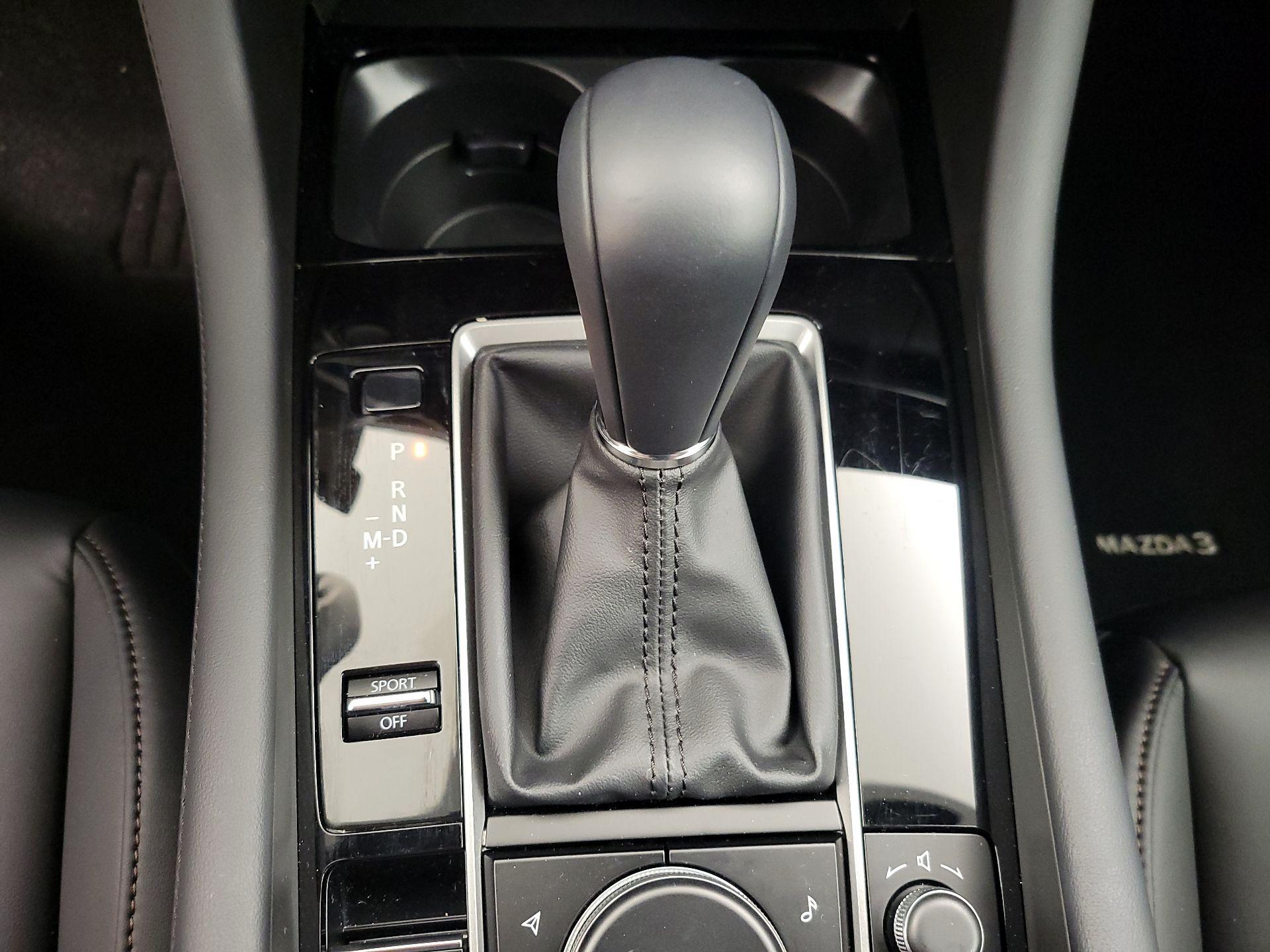 Thumbnail: 2025 Mazda Mazda3 - 17