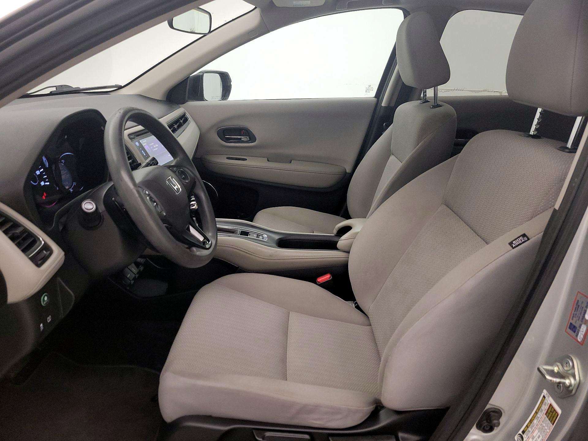 Thumbnail: 2016 Honda HR-V - 11