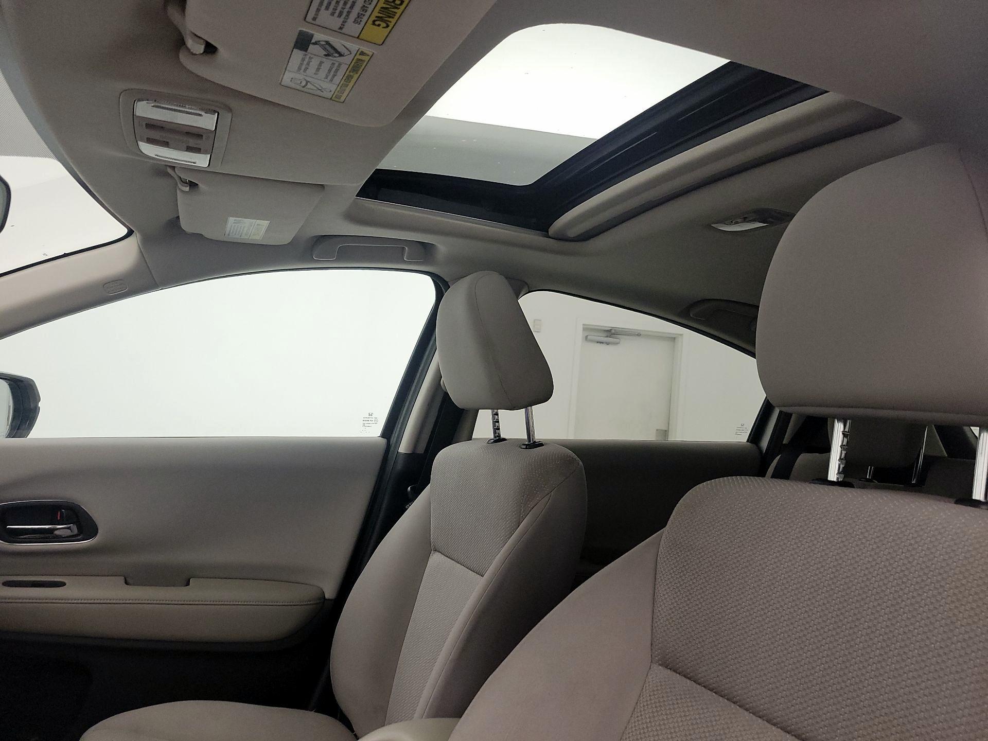 Thumbnail: 2016 Honda HR-V - 19