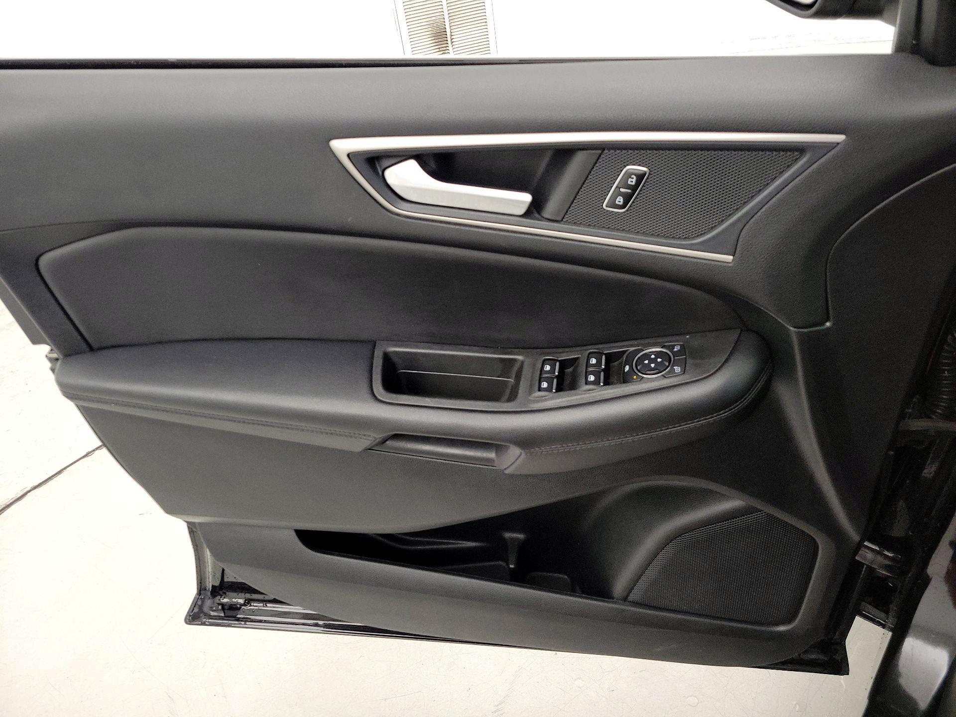 Thumbnail: 2023 Ford Edge - 12