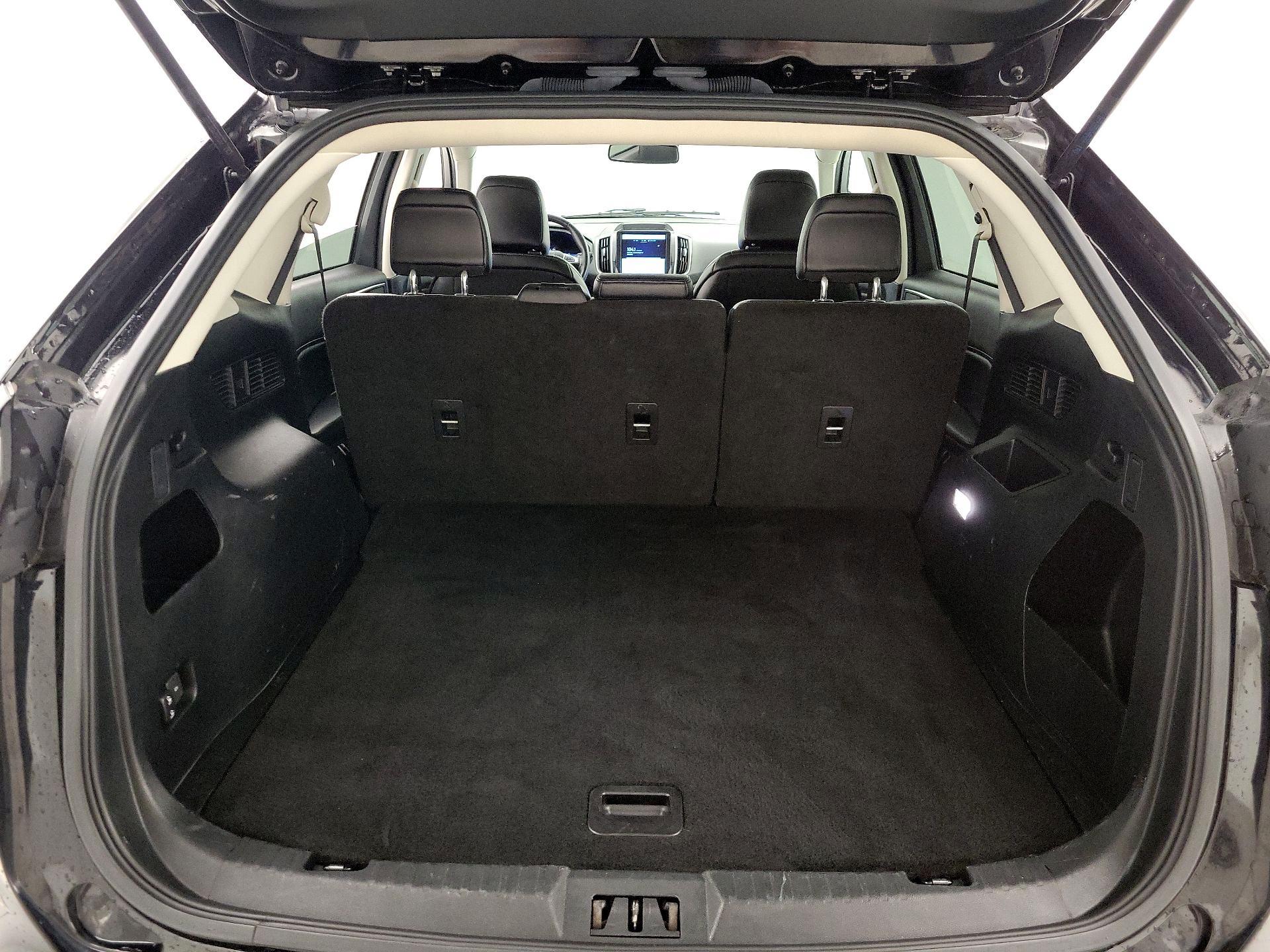 Thumbnail: 2023 Ford Edge - 20