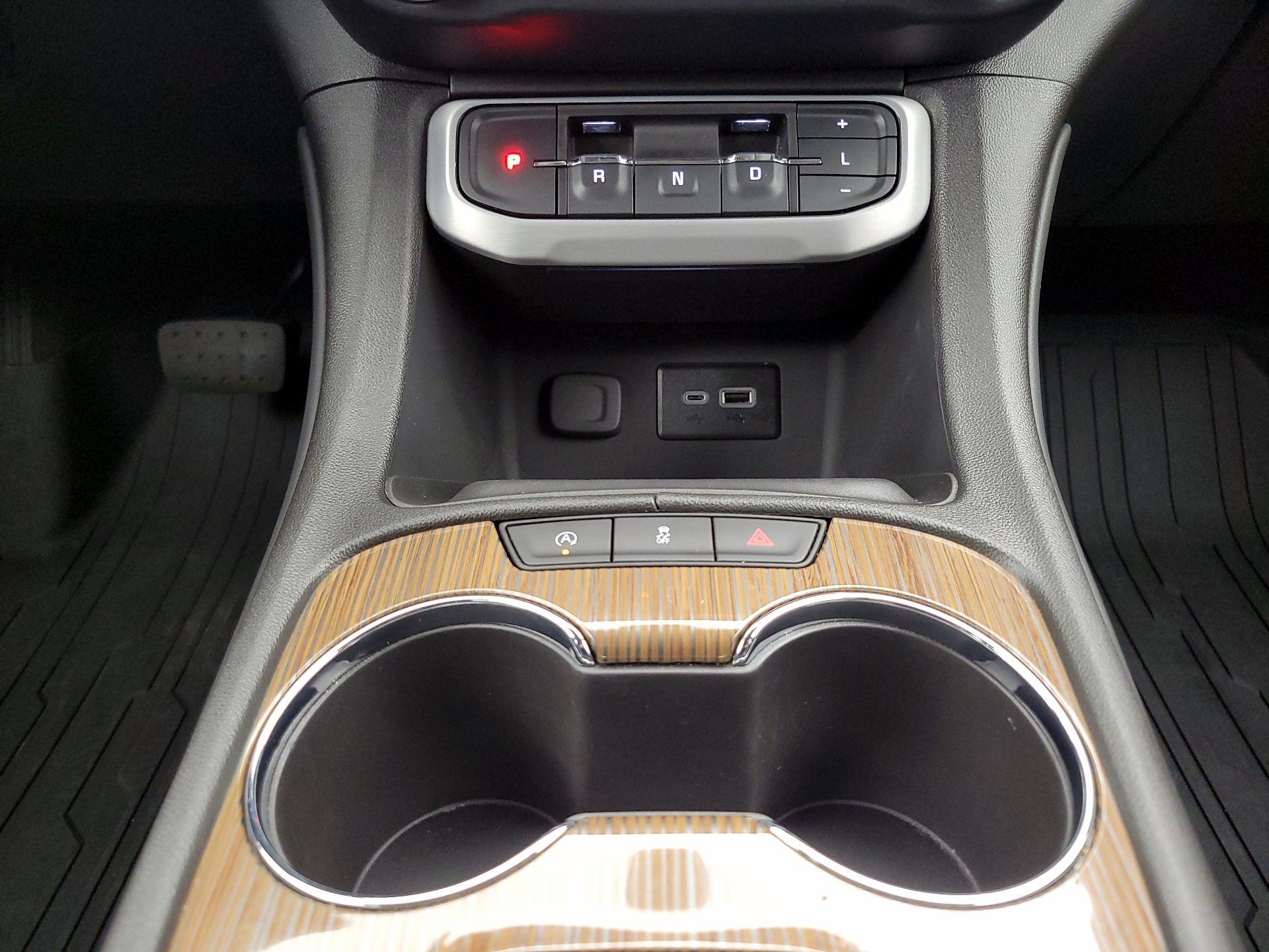 Thumbnail: 2023 GMC Acadia - 17