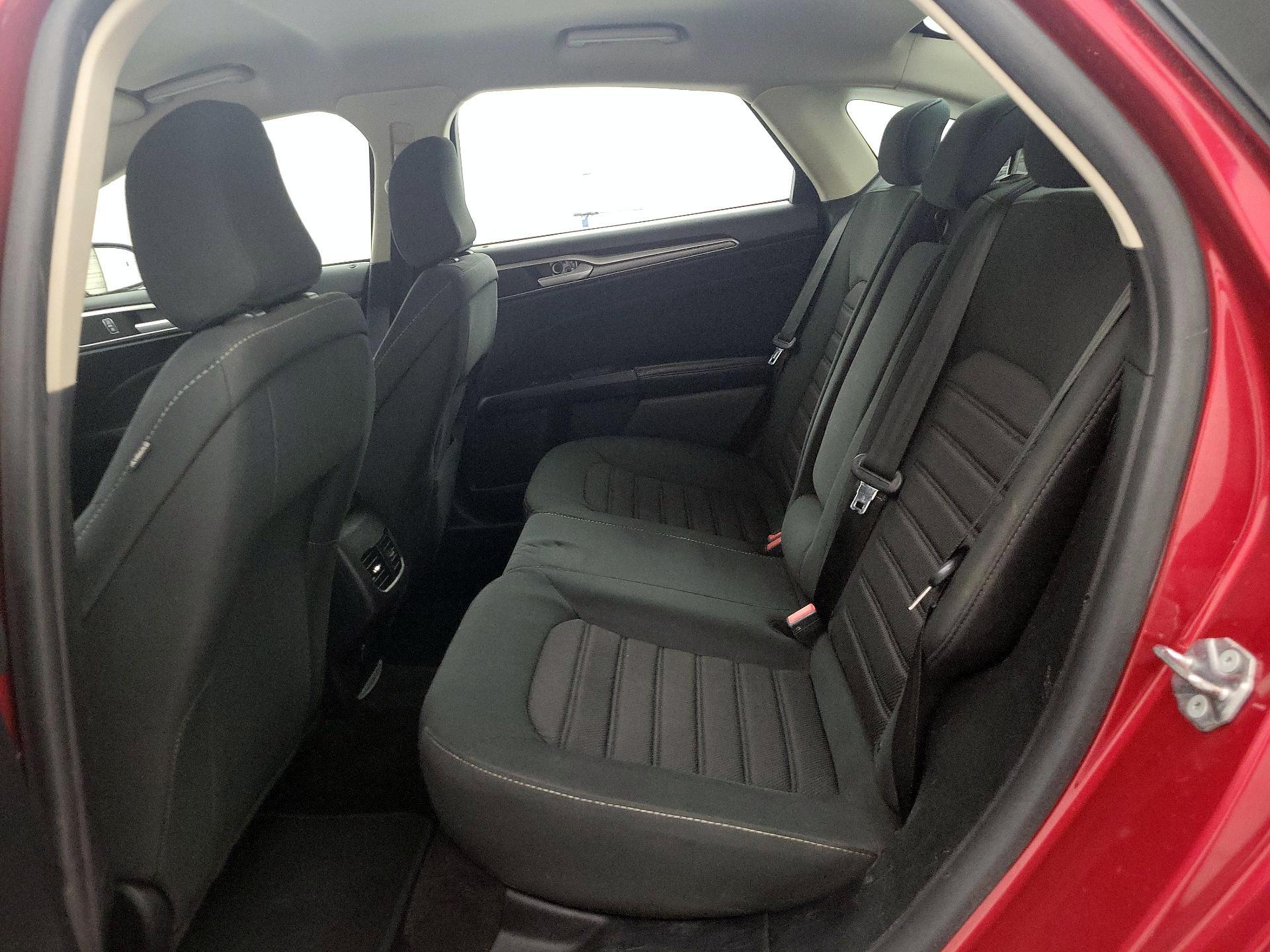 Thumbnail: 2020 Ford Fusion - 19