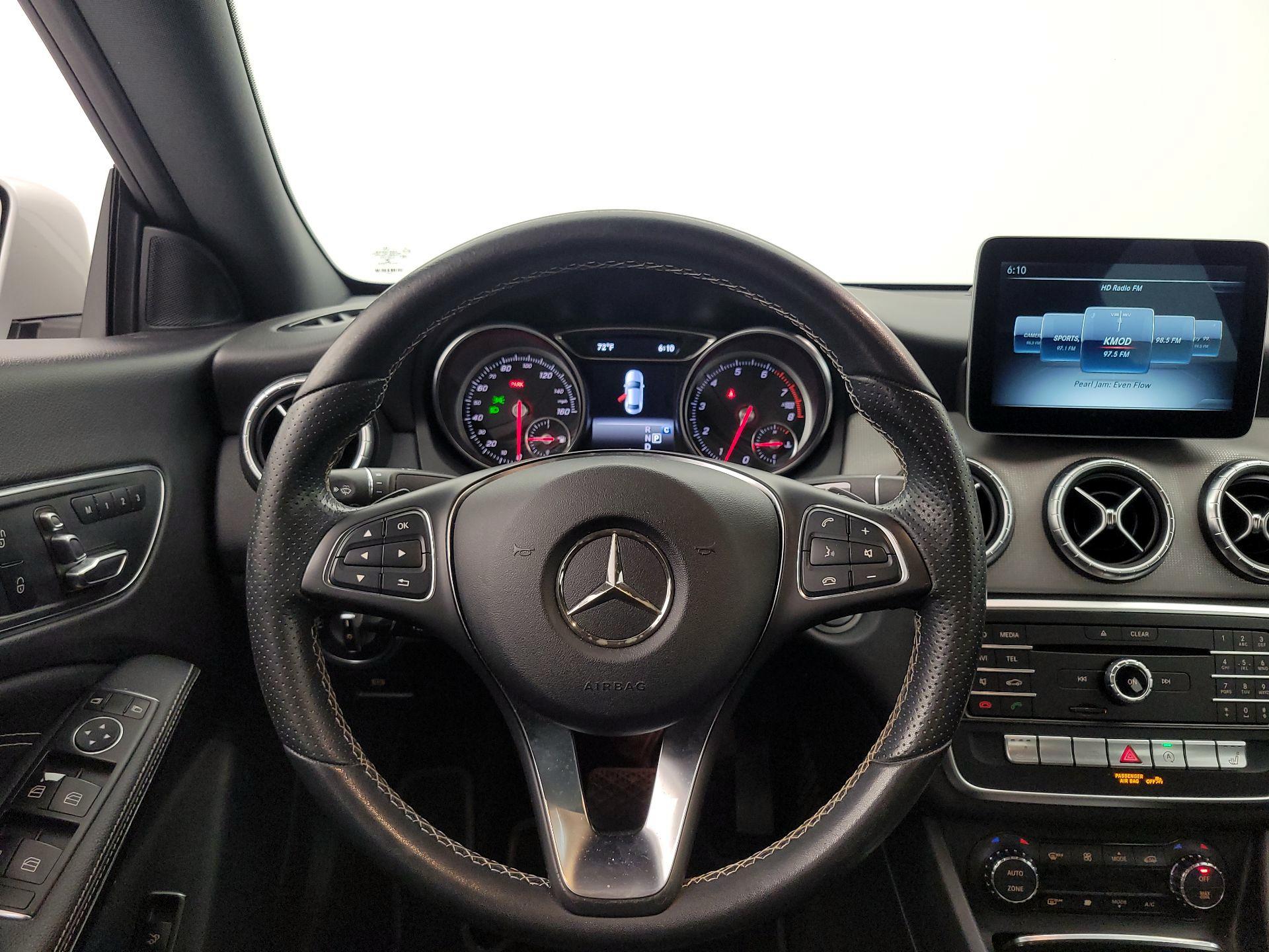 Thumbnail: 2018 Mercedes-Benz CLA - 10