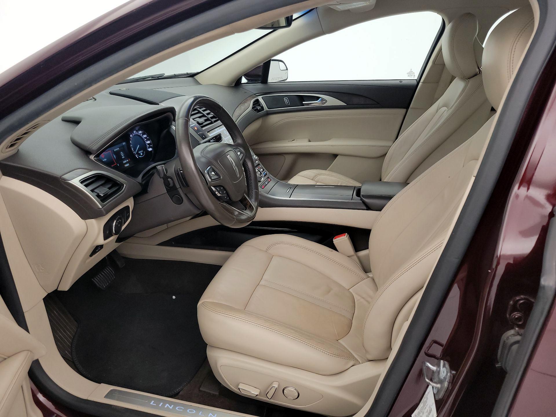 Thumbnail: 2017 Lincoln MKZ - 11