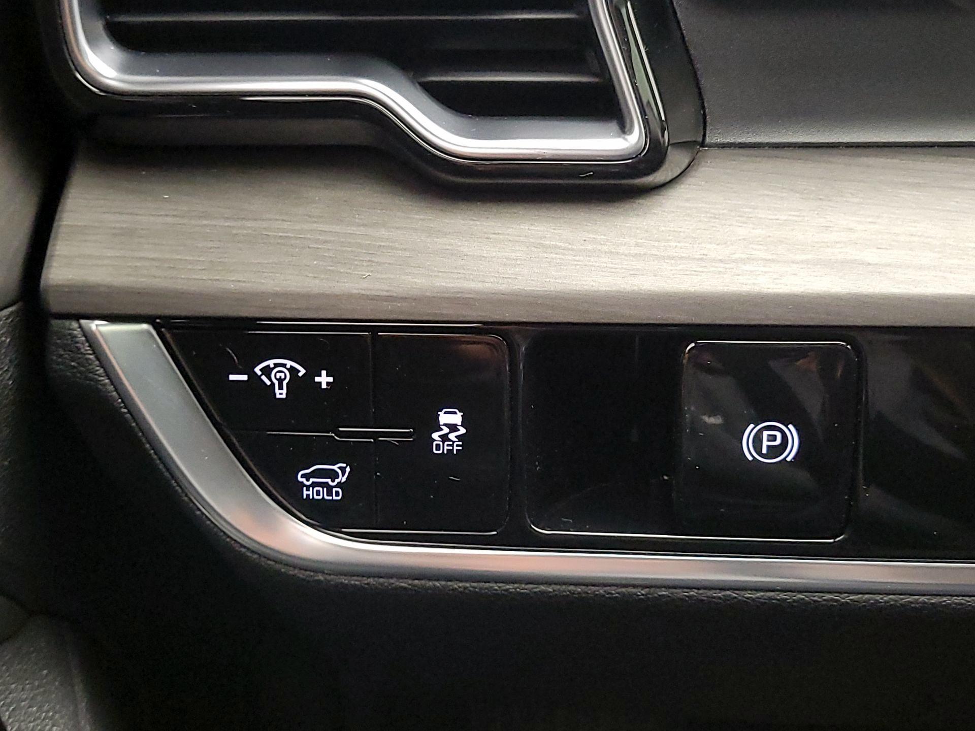 Thumbnail: 2023 Kia Sportage - 13