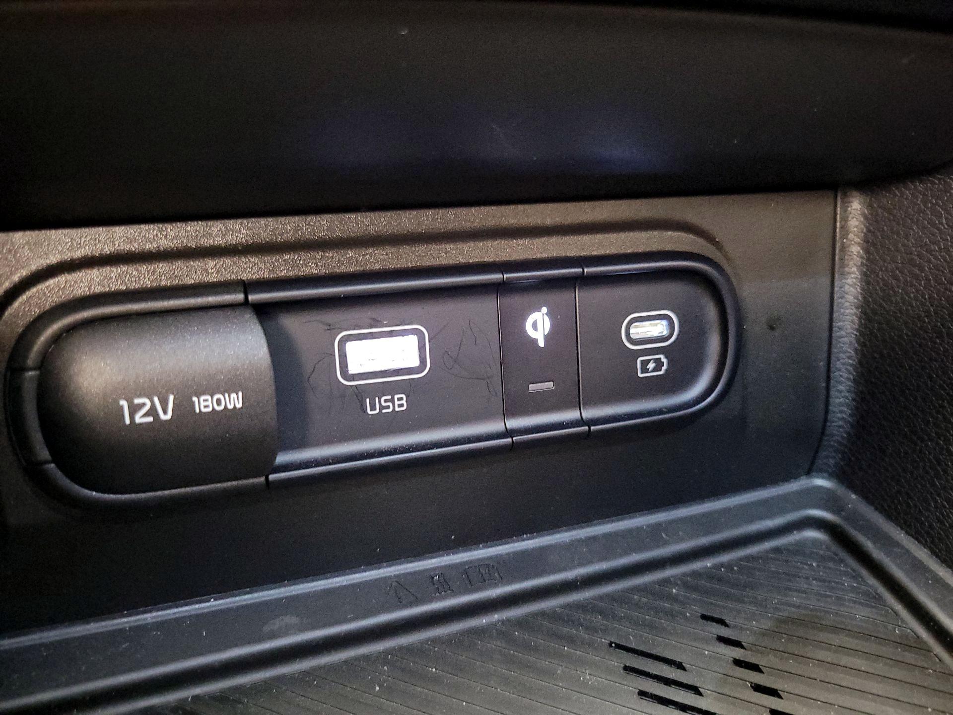 Thumbnail: 2023 Kia Sportage - 19